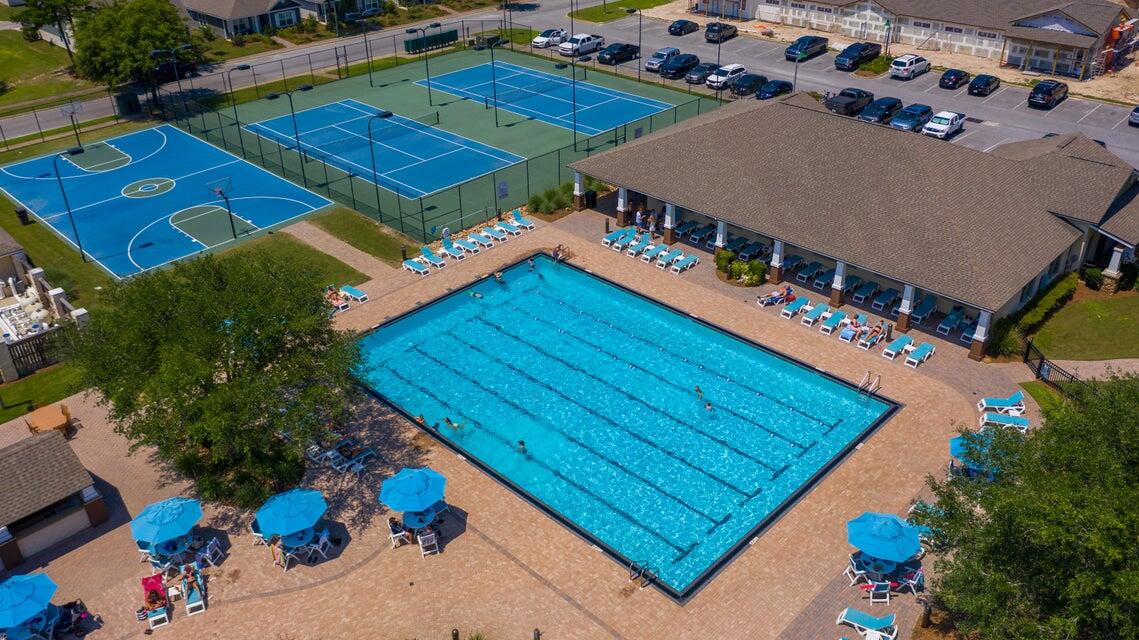 HAMMOCK BAY - Residential Lease