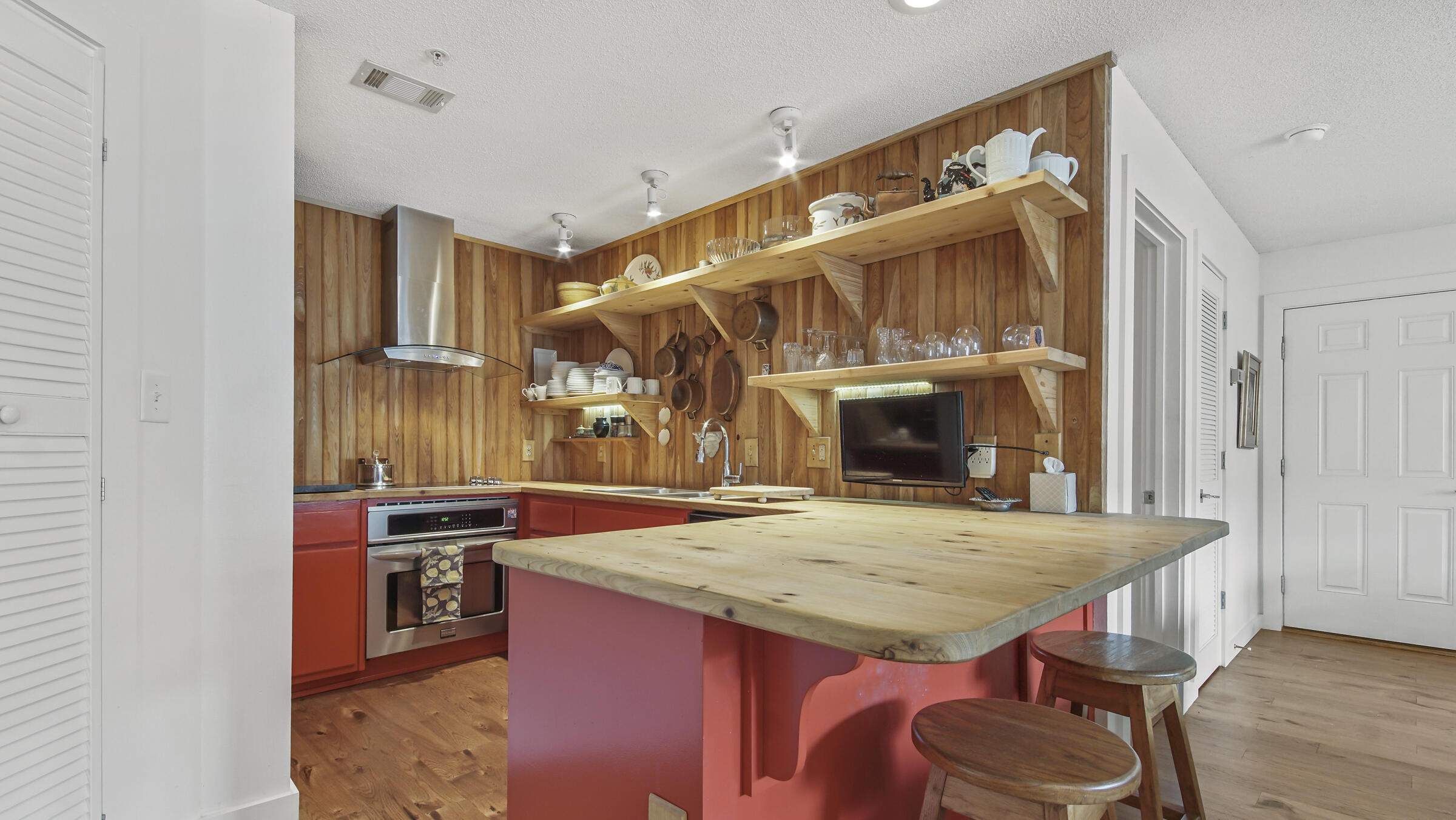 ROLLIN TIDE VILLAS B-2 - Residential Lease