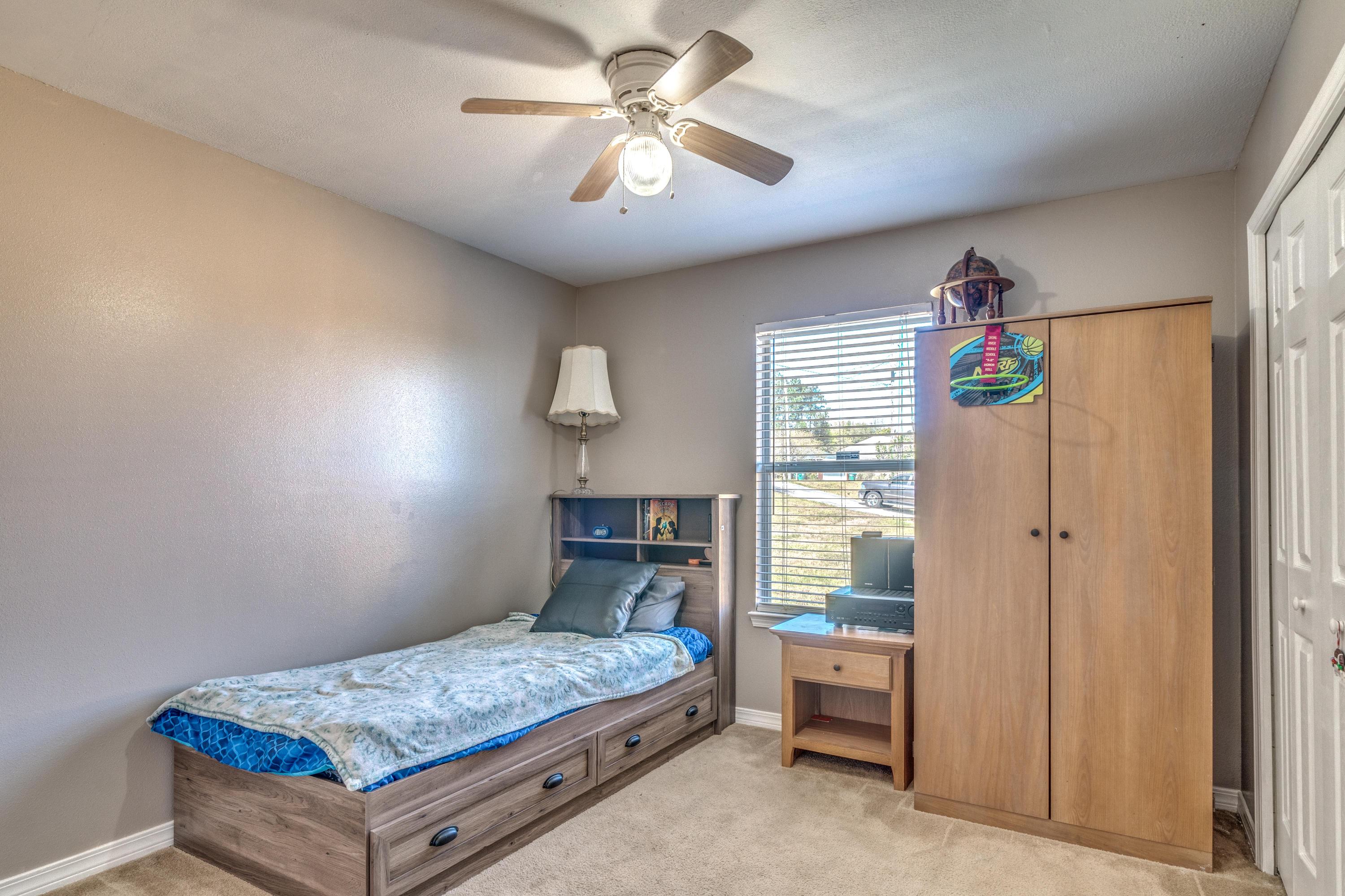 COUNTRYVIEW ESTATES 10TH ADDN - Residential