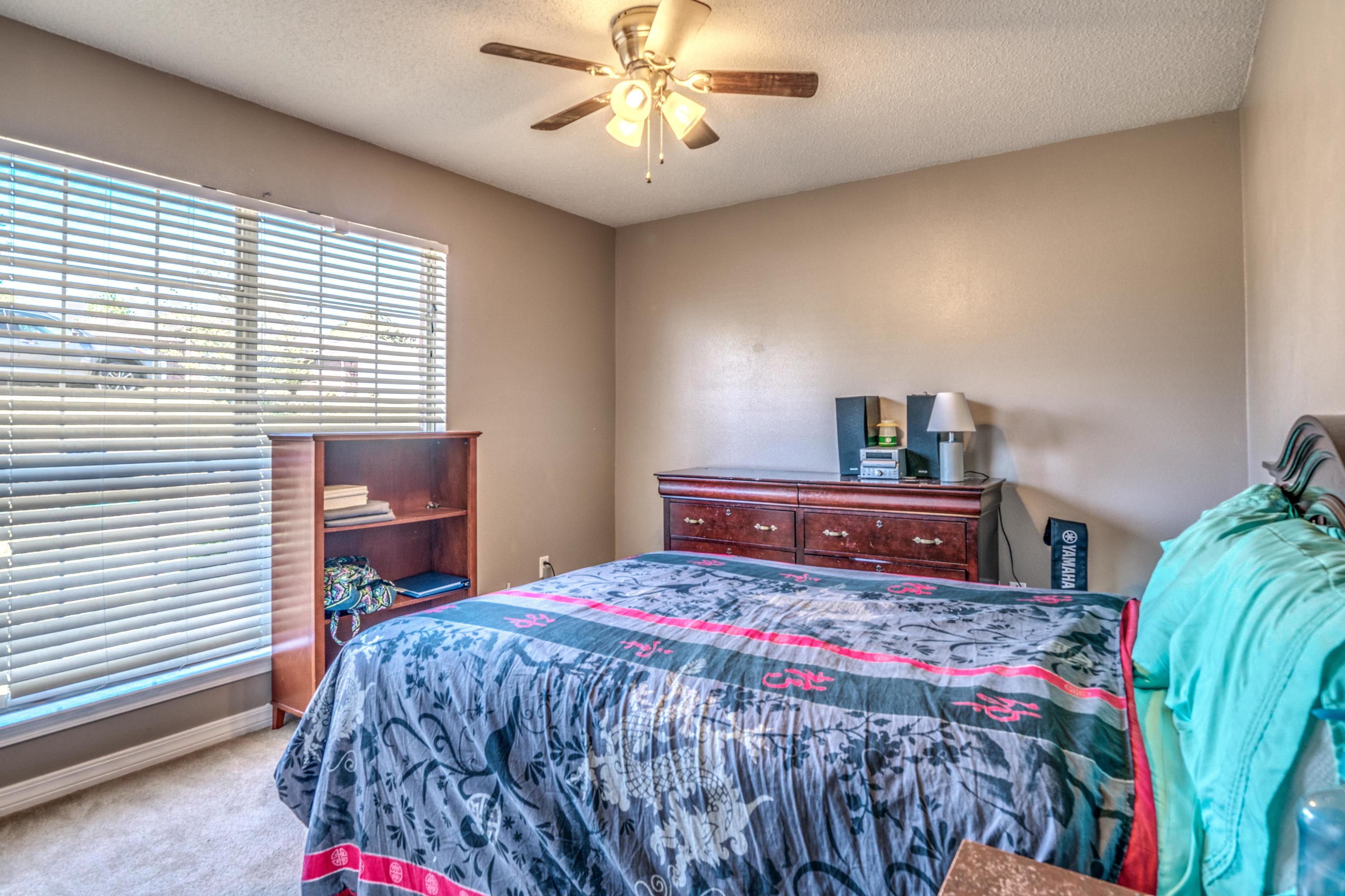 COUNTRYVIEW ESTATES 10TH ADDN - Residential