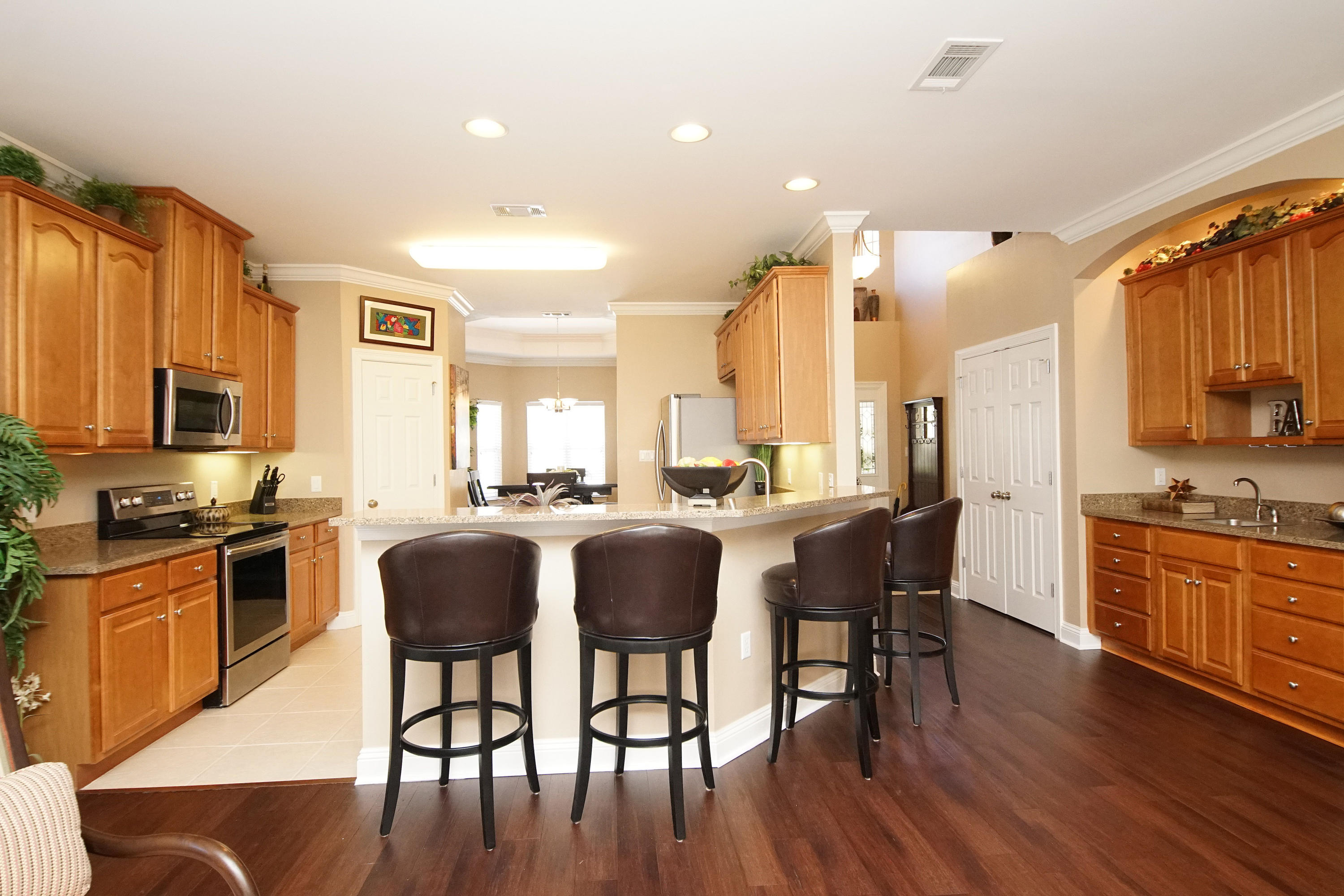 MEDITERRANEAN VILLAGE AT BLUEWATER BAY - Residential