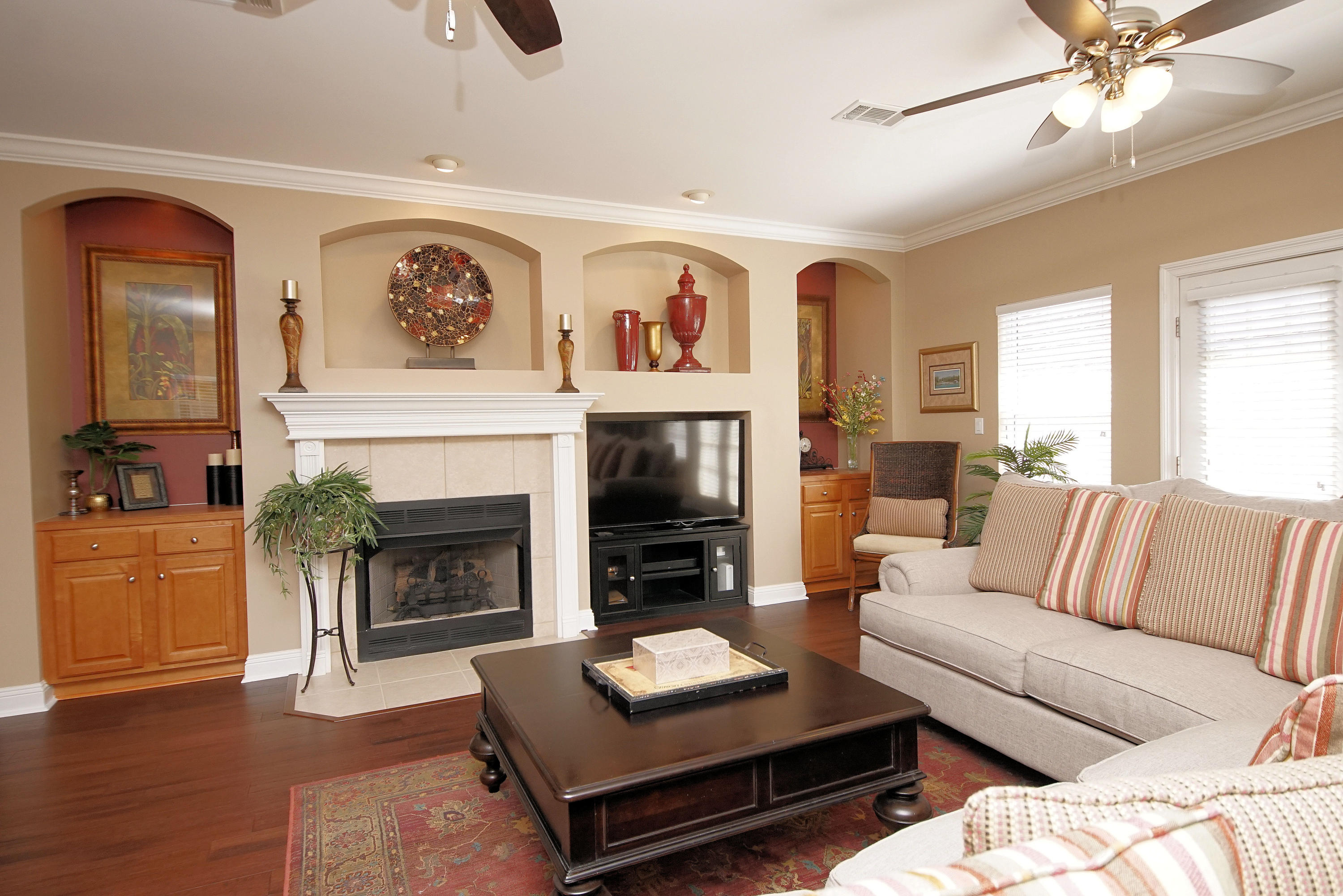 MEDITERRANEAN VILLAGE AT BLUEWATER BAY - Residential