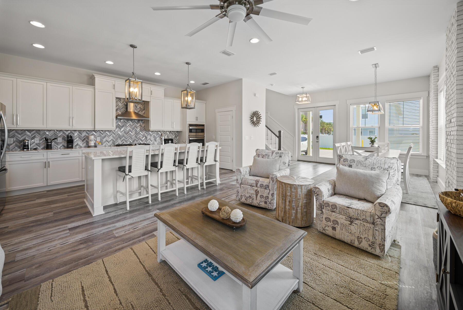 LAGUNA BEACH 2ND ADDN - Residential