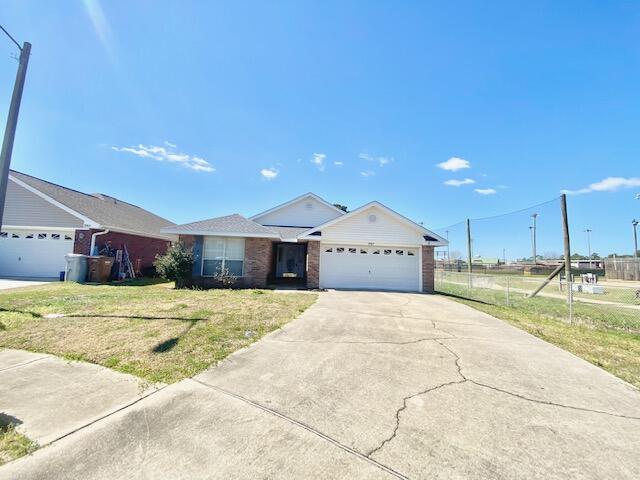 *Available Ocotber 23rd!!*Fantastic home in the heart of Gulf Breeze, conveniently located near shopping, dining, and just a short drive to the Santa Rosa Sound and the stunning Gulf of Mexico beaches. Nestled on a quiet cul-de-sac with no through traffic, this home offers added privacy with a fenced yard. Adjacent to Tiger Point Sports Complex, it's perfect for active lifestyles. Inside, you'll find a spacious layout featuring two living areas and two dining spaces, ideal for both relaxing and entertaining. The large primary suite includes dual closets, providing ample storage space.**All pets are registered via pet screening, and all assistance animals are verified through the same screening process.**