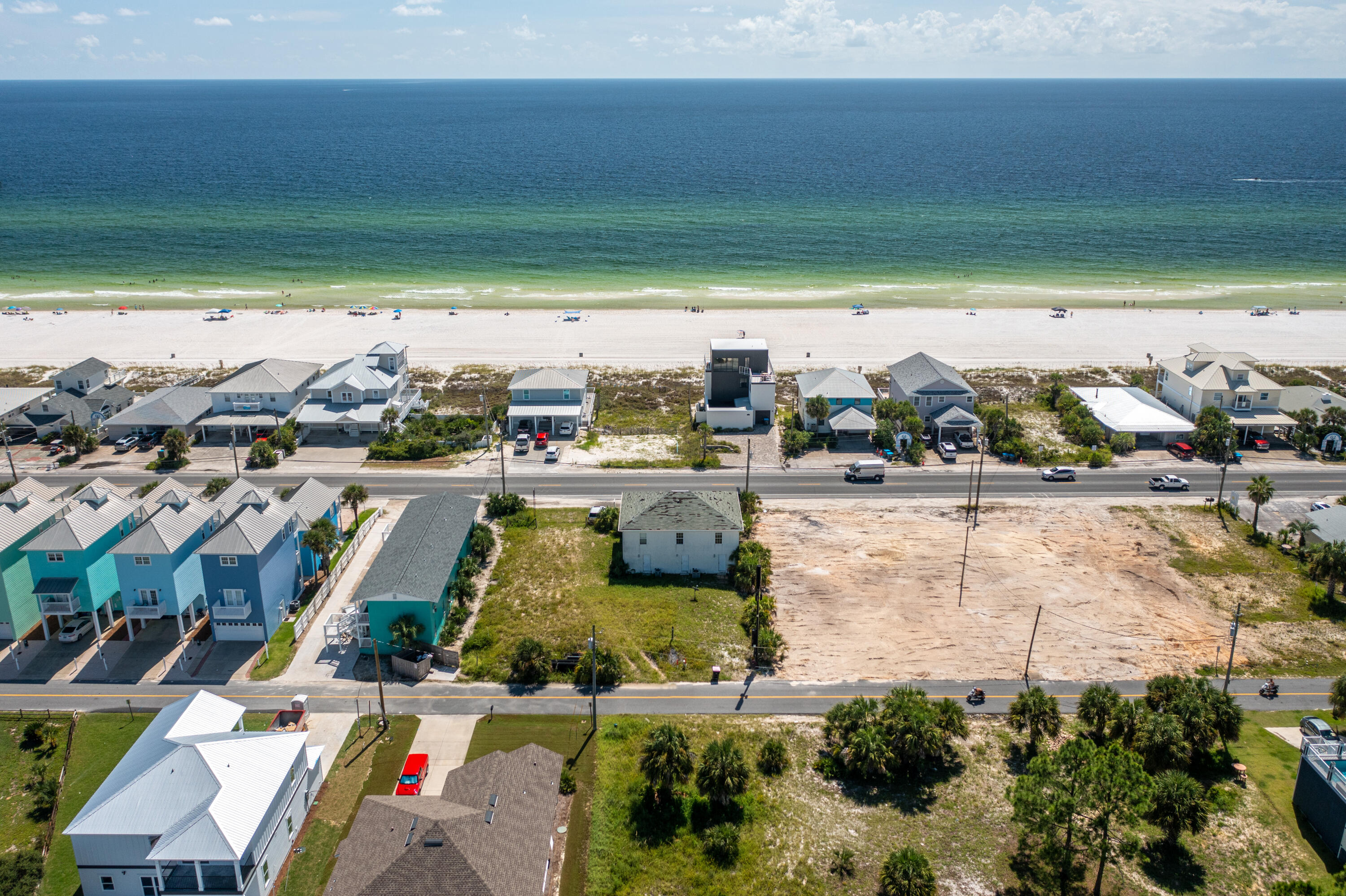 Sunset Beach - Land