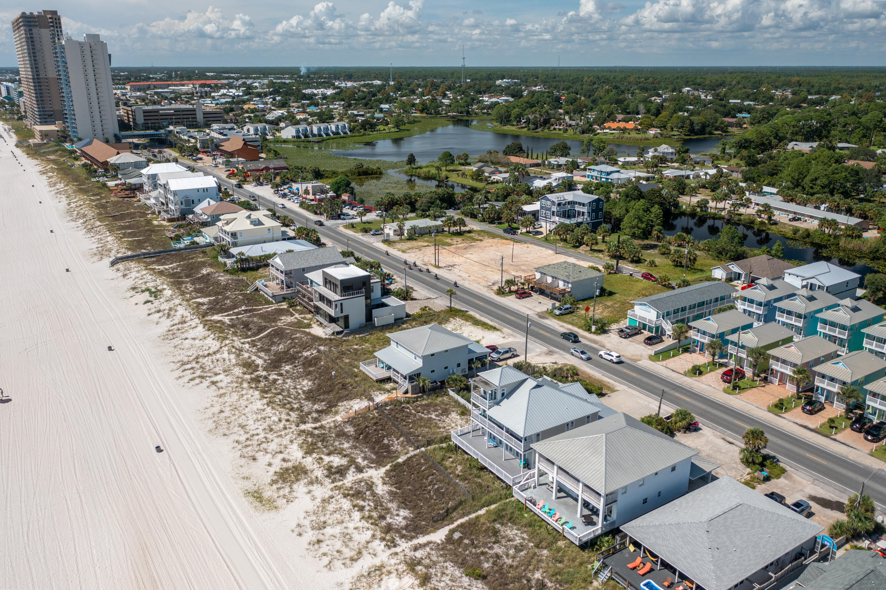 Sunset Beach - Land