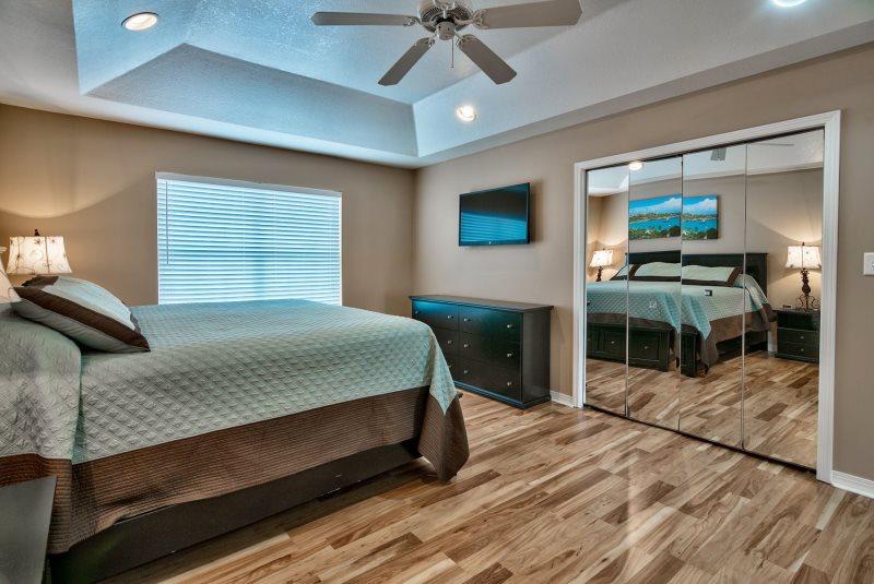 PORT OF CALL - Residential