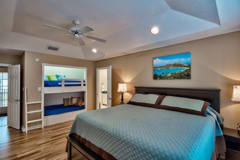 PORT OF CALL - Residential