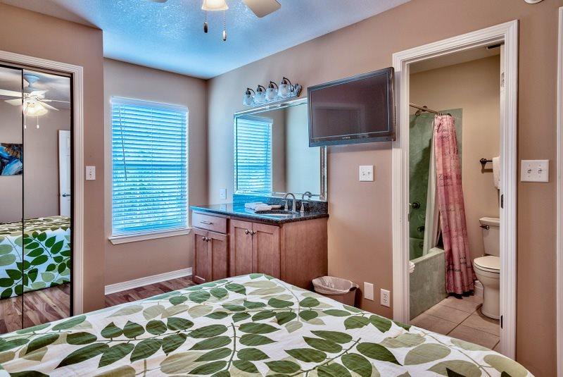 PORT OF CALL - Residential