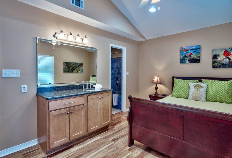 PORT OF CALL - Residential