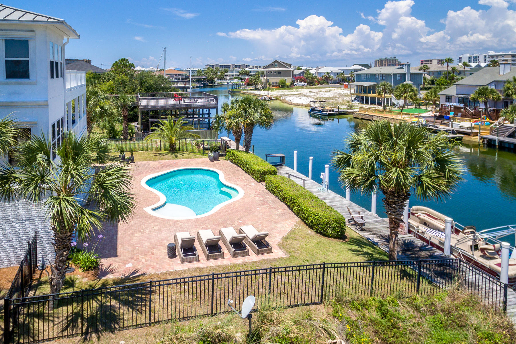 HOLIDAY ISLE - Residential