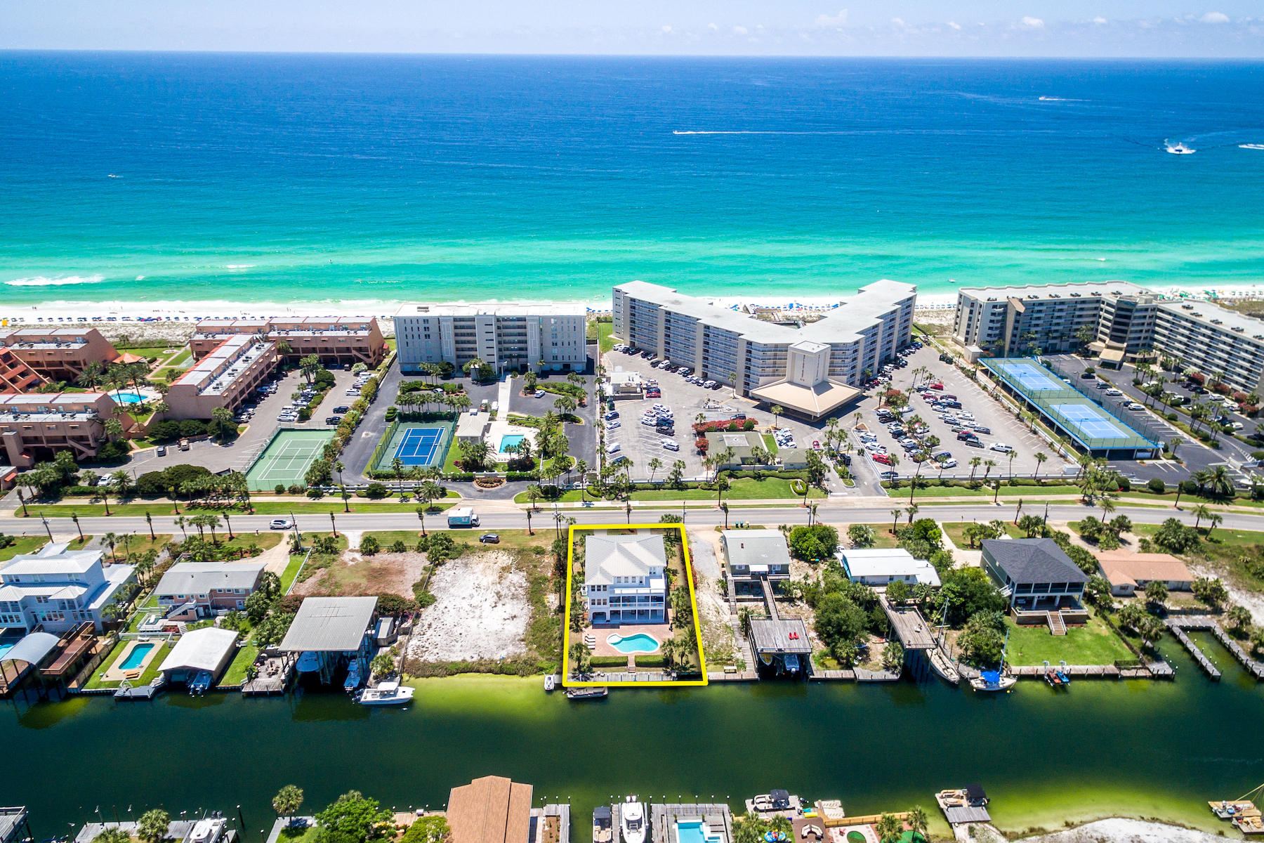 HOLIDAY ISLE - Residential