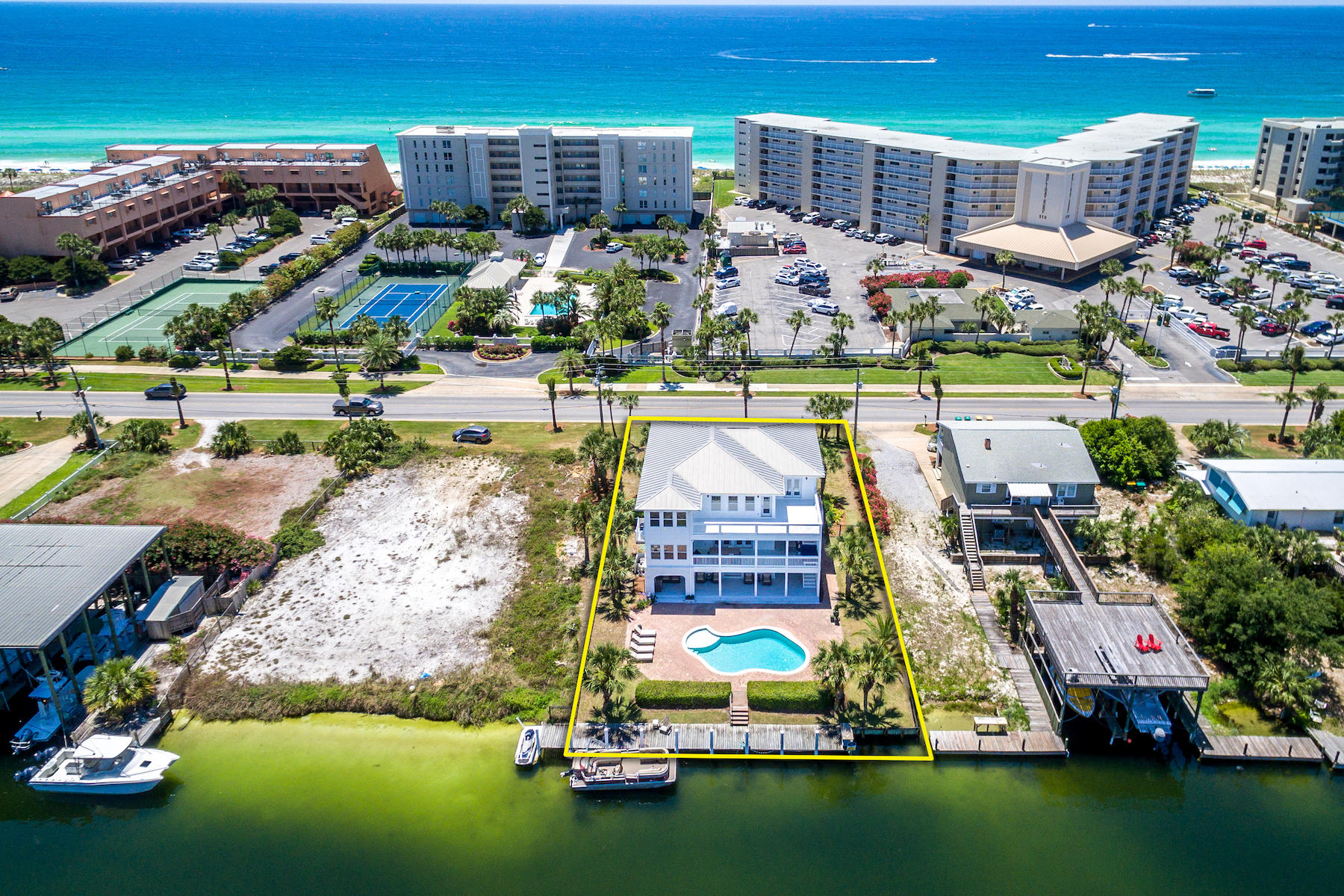 HOLIDAY ISLE - Residential