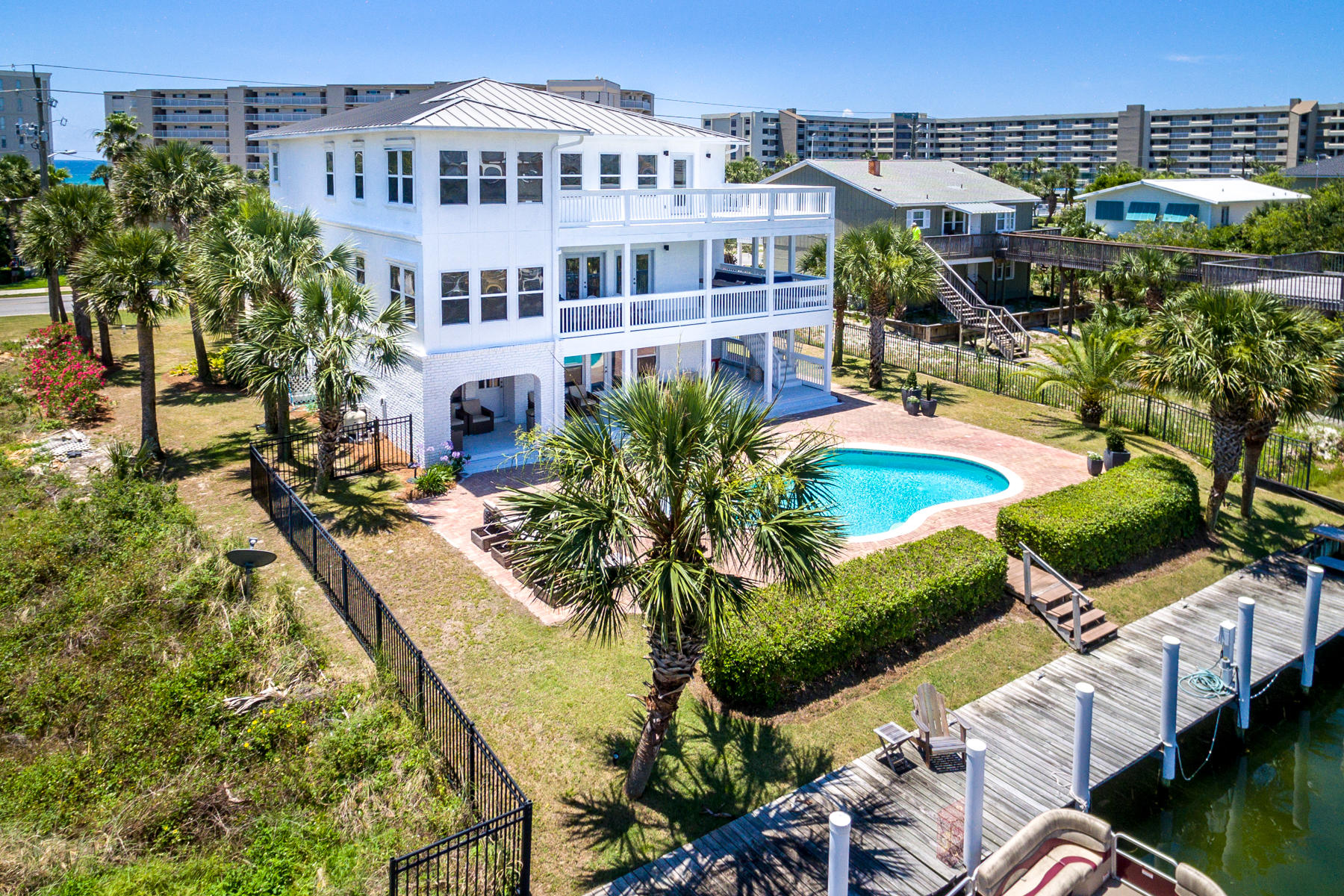 HOLIDAY ISLE - Residential