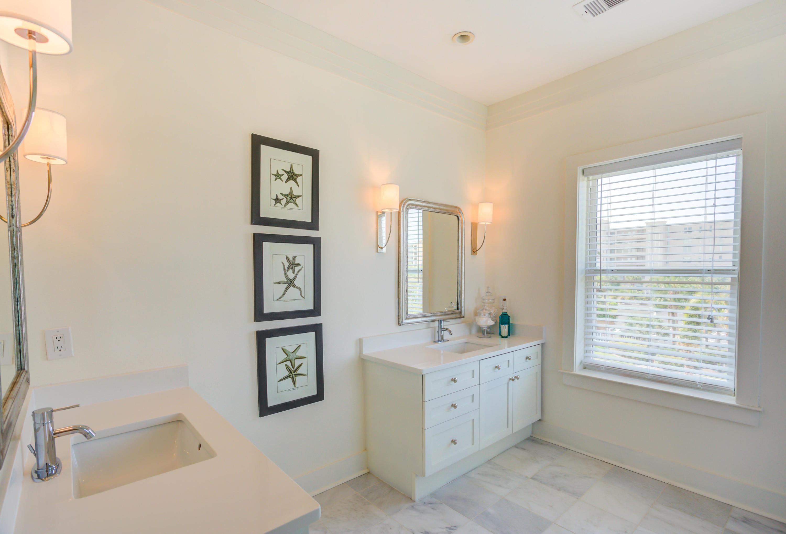 HOLIDAY ISLE - Residential