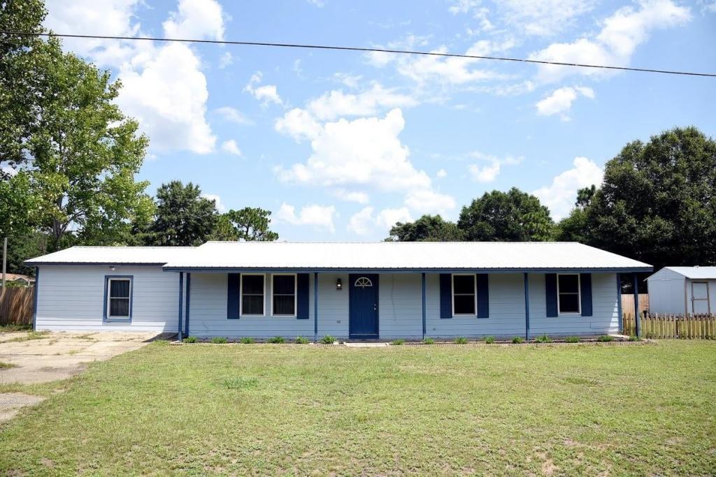 Great 4 bedroom, 2 bath home on a fenced corner lot in North Crestview. Plenty of room here with an eat in kitchen, full formal dining room and large Living room, all freshly painted and all new appliances. No garage here but there is plenty of storage with two large sheds.
