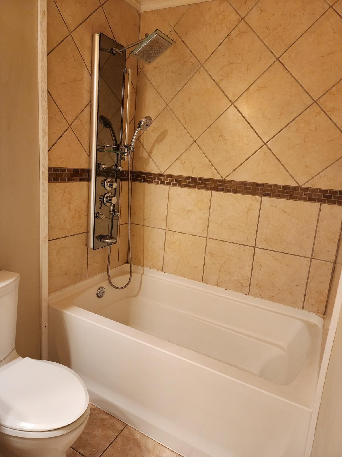 HIDDEN GLEN - Residential Lease