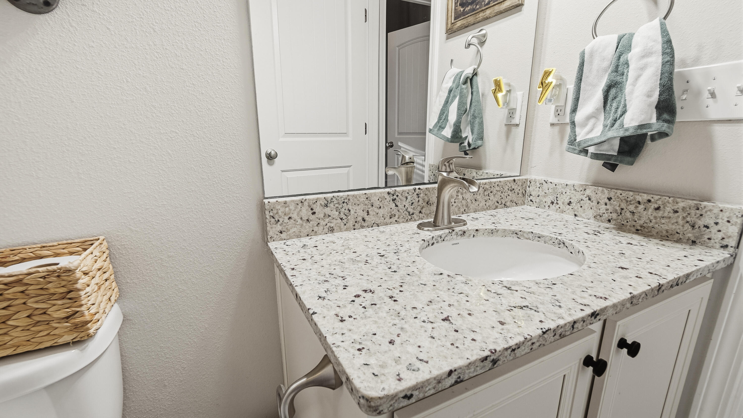 HAMMOCK BAY - Residential