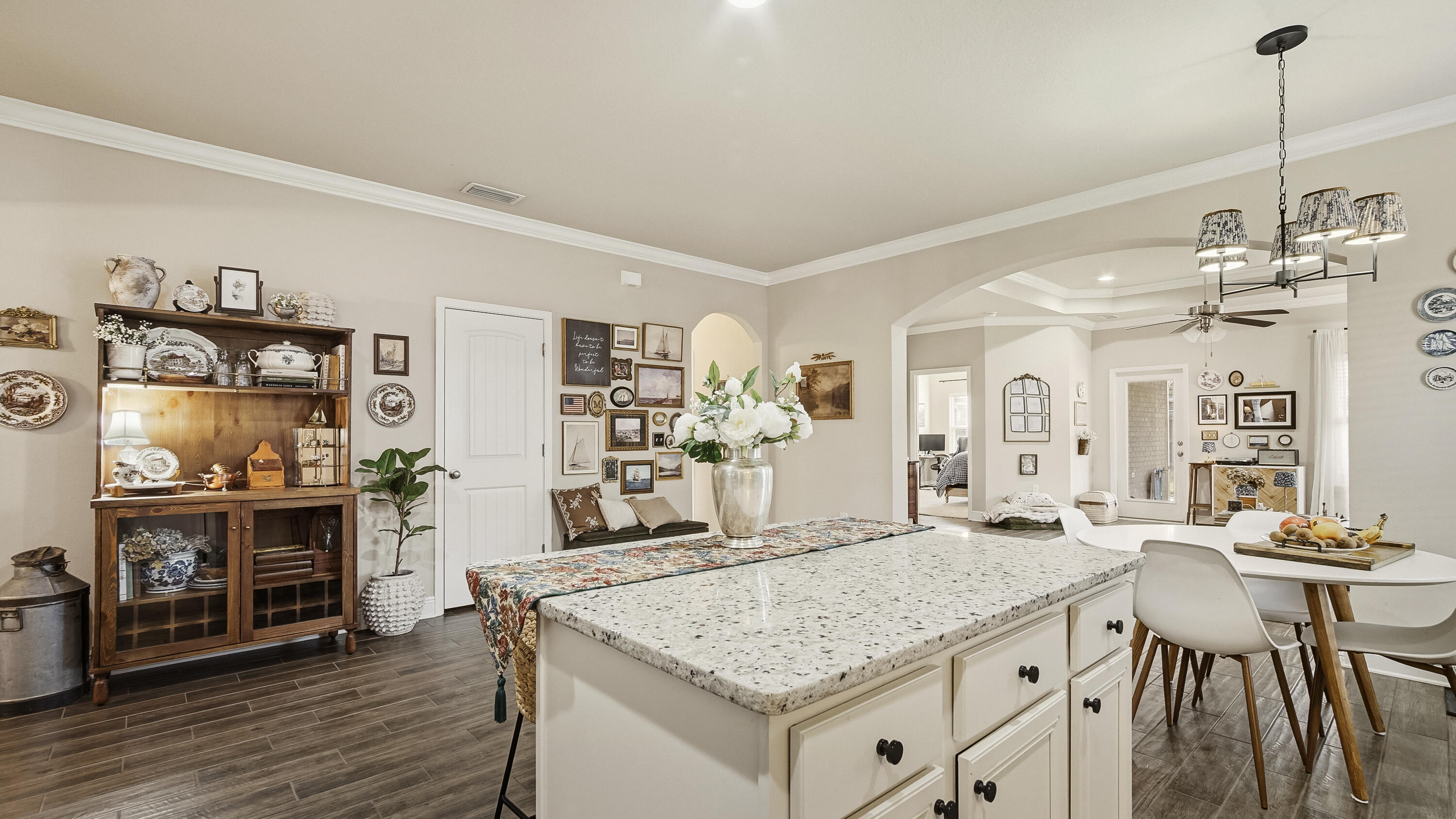 HAMMOCK BAY - Residential