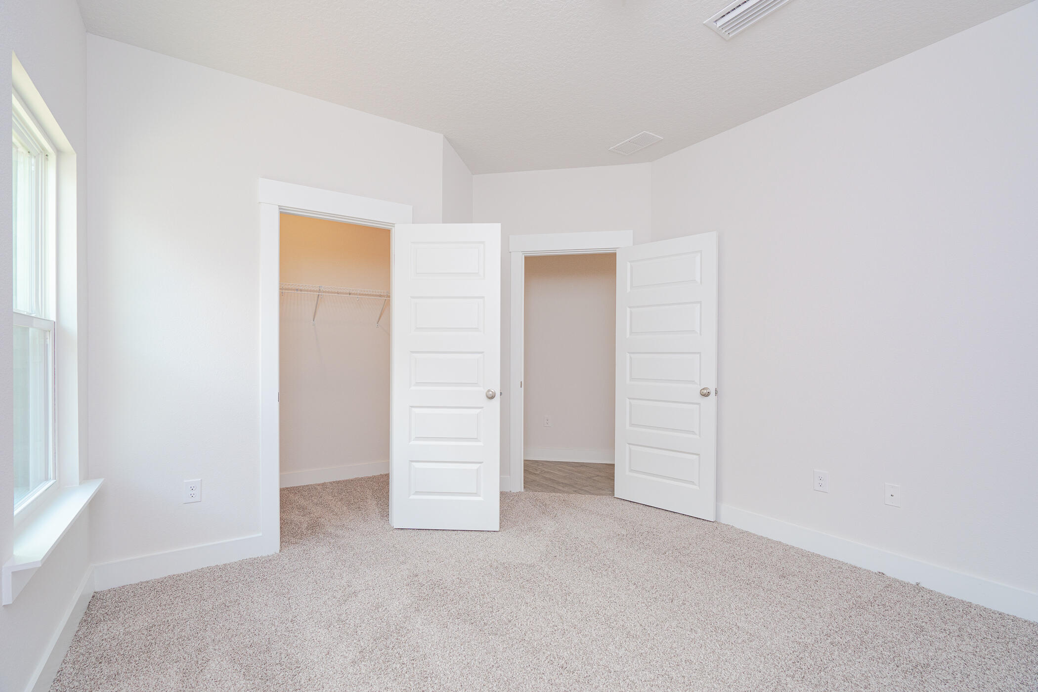 NATURES COVE - Residential