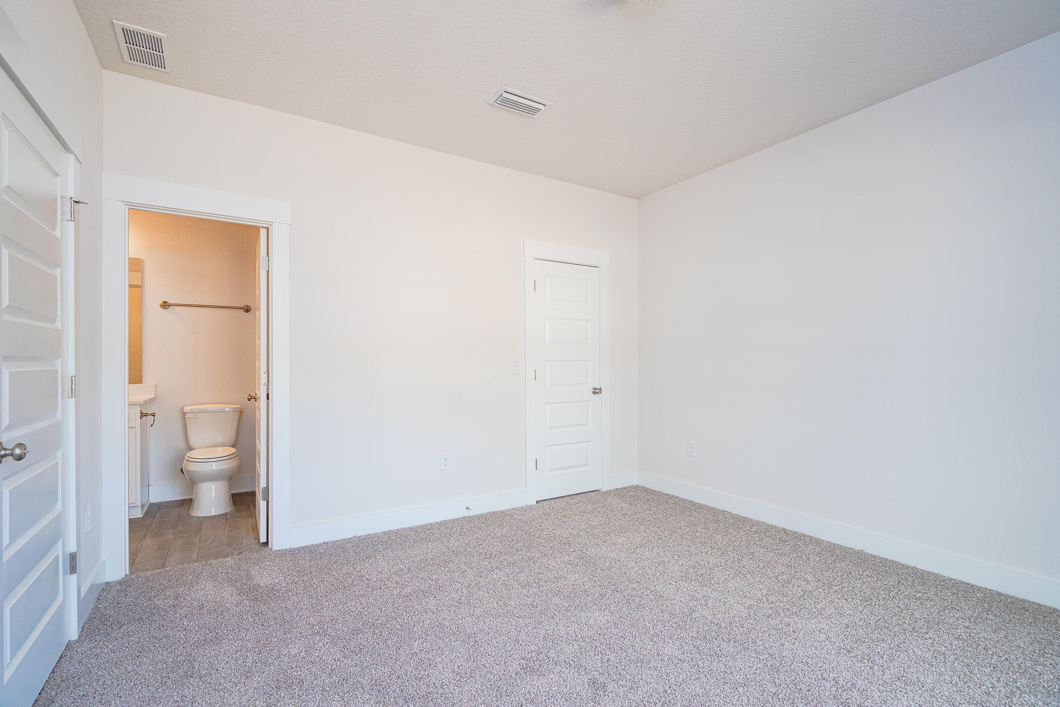 NATURES COVE - Residential