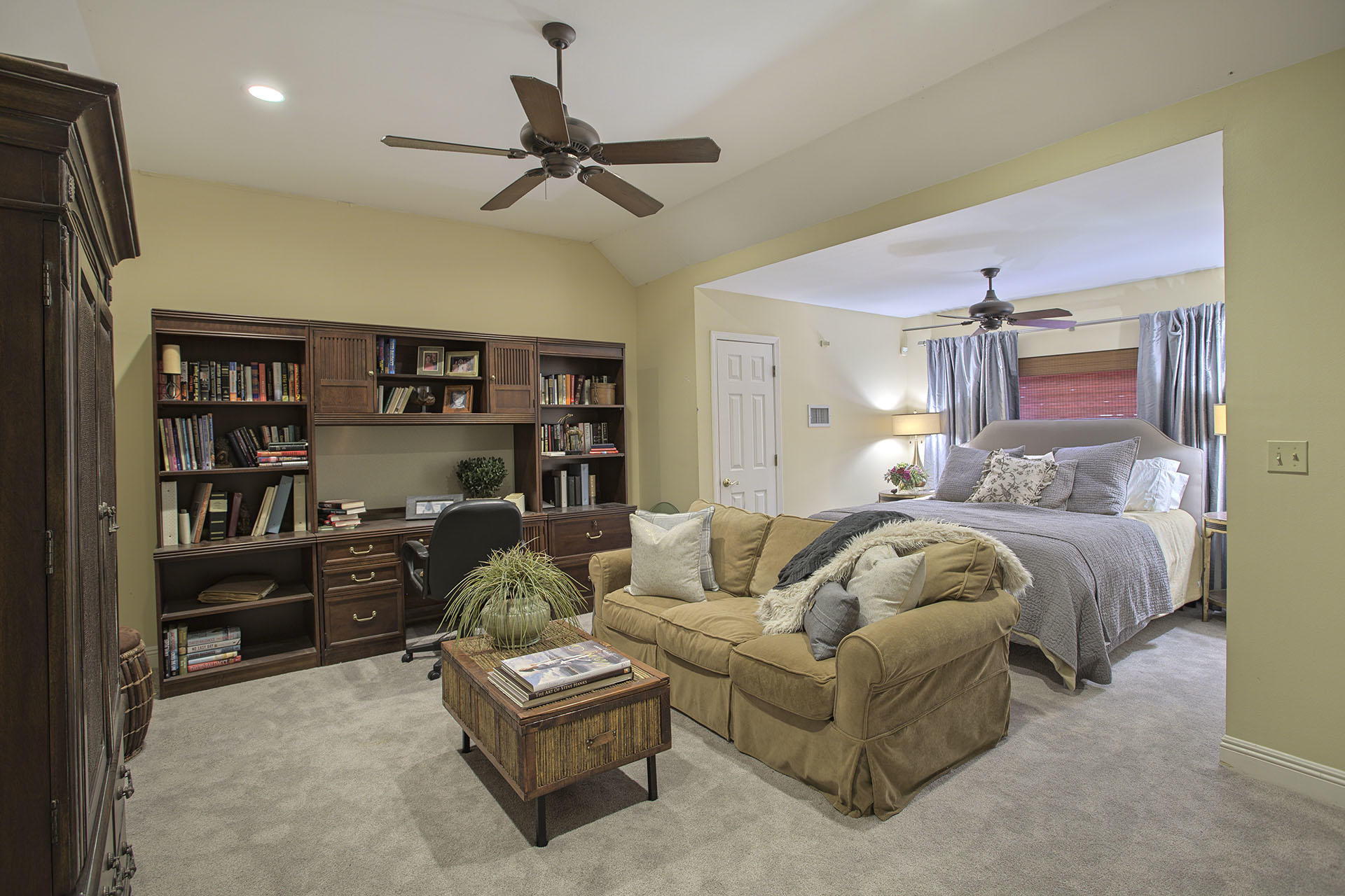 BAYTOWNE AVE EAST - Residential