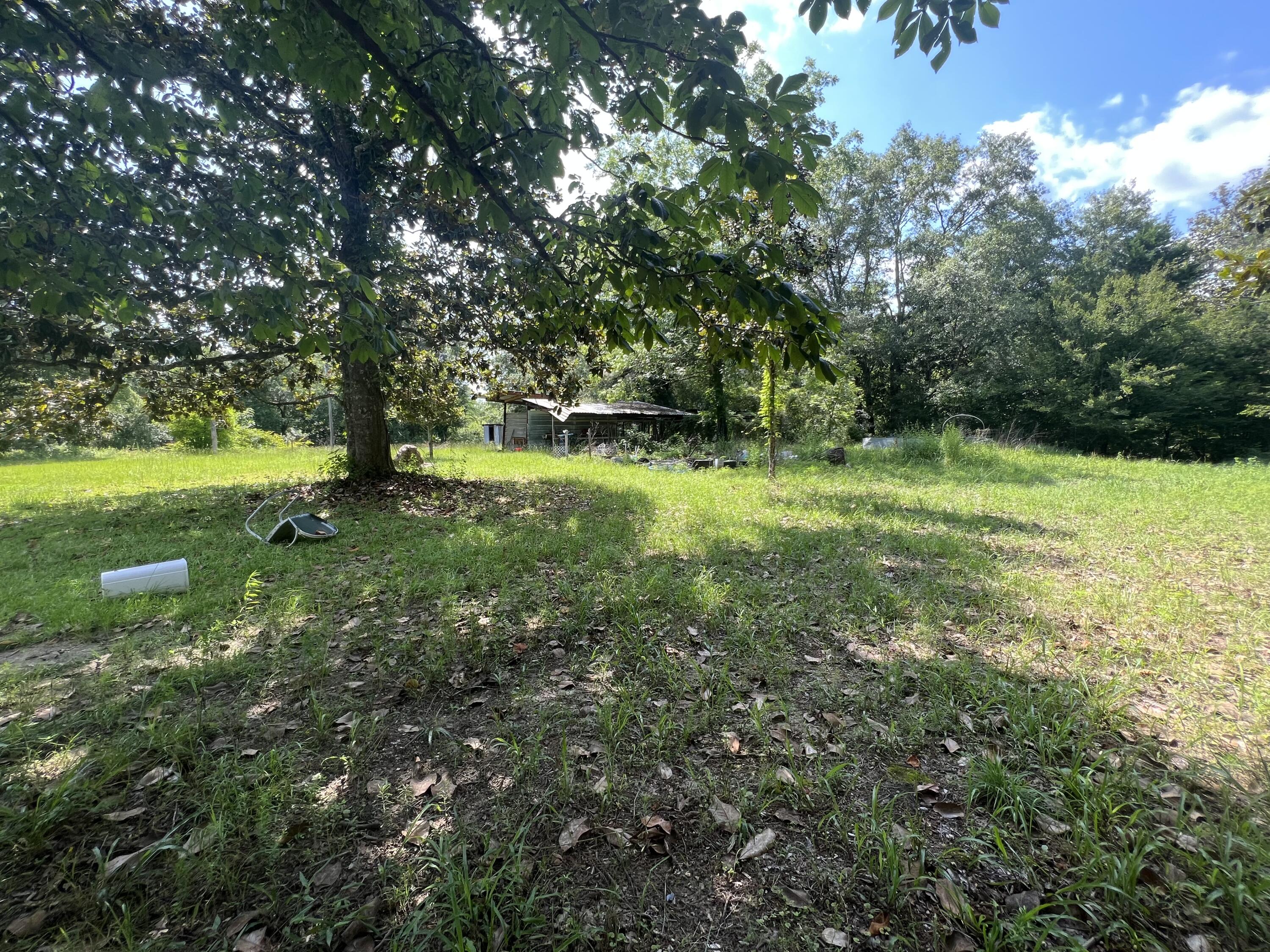 NO RECORDED SUBDIVISION - Land