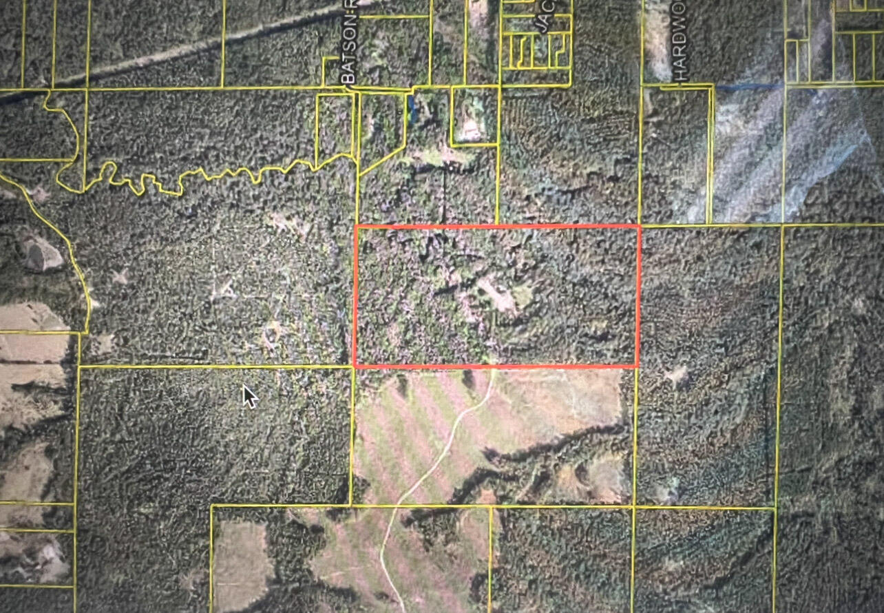 NO RECORDED SUBDIVISION - Land