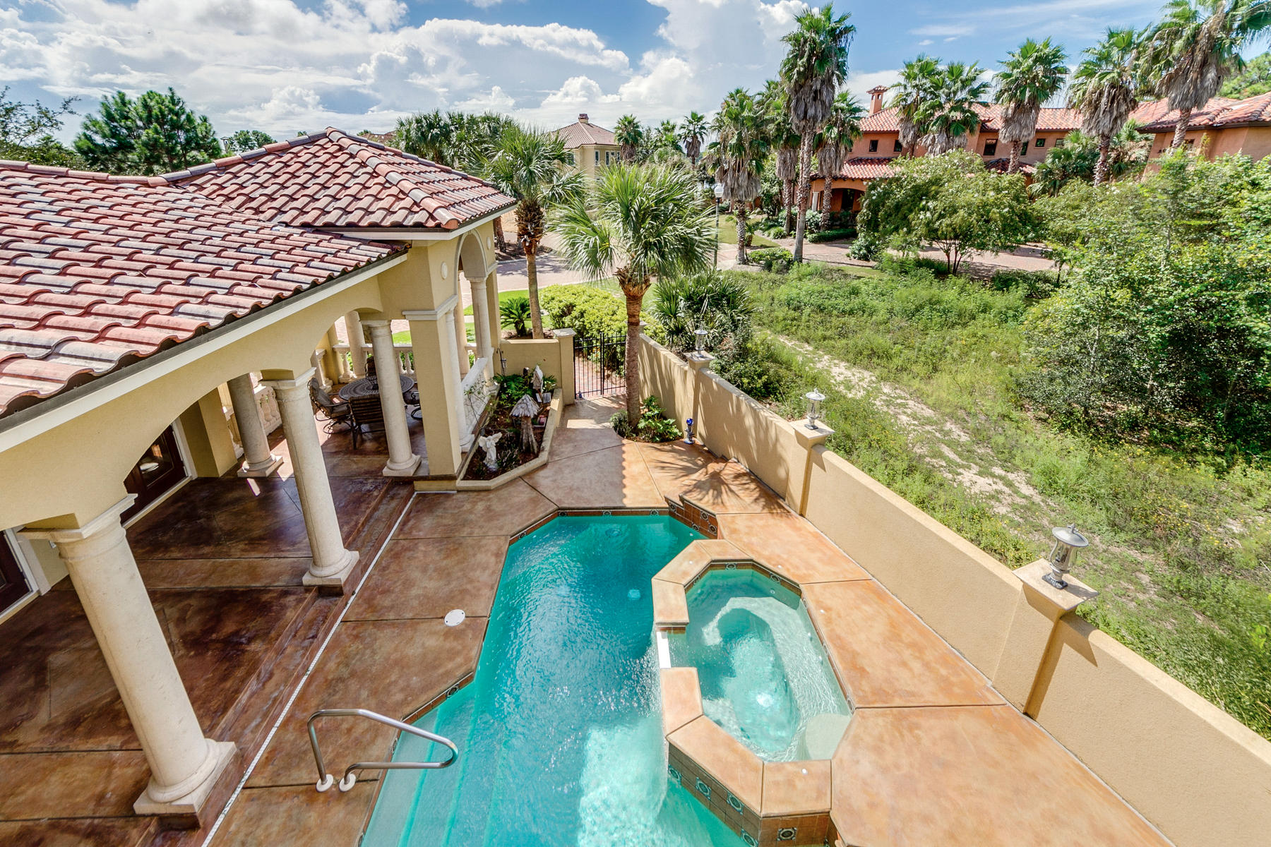 FINISTERRE S/D - Residential