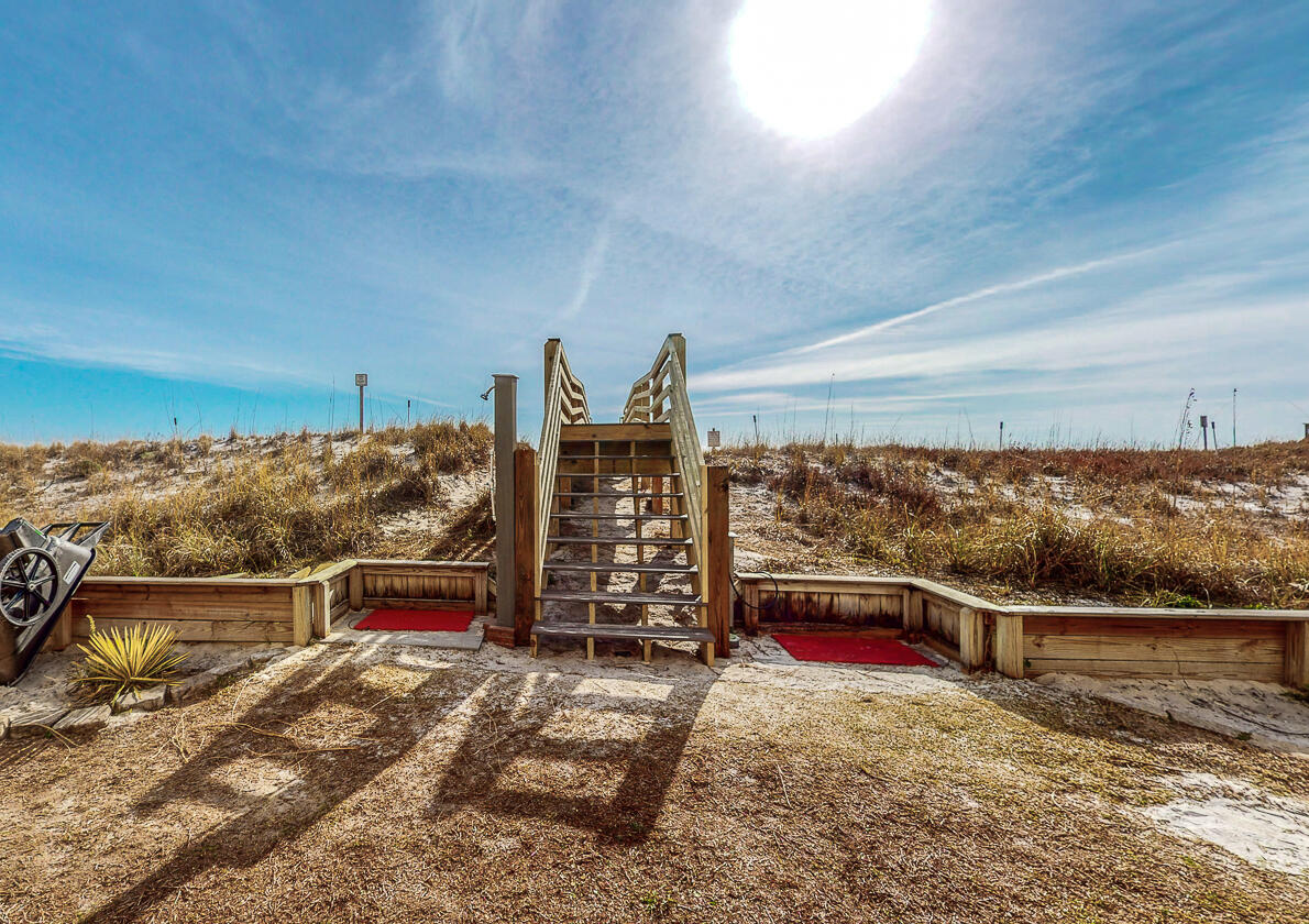 ISLAND SANDS CONDO - Residential