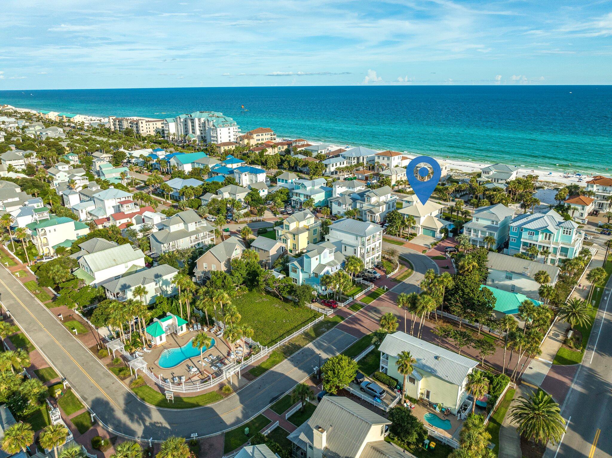 CRYSTAL SHORES - Residential