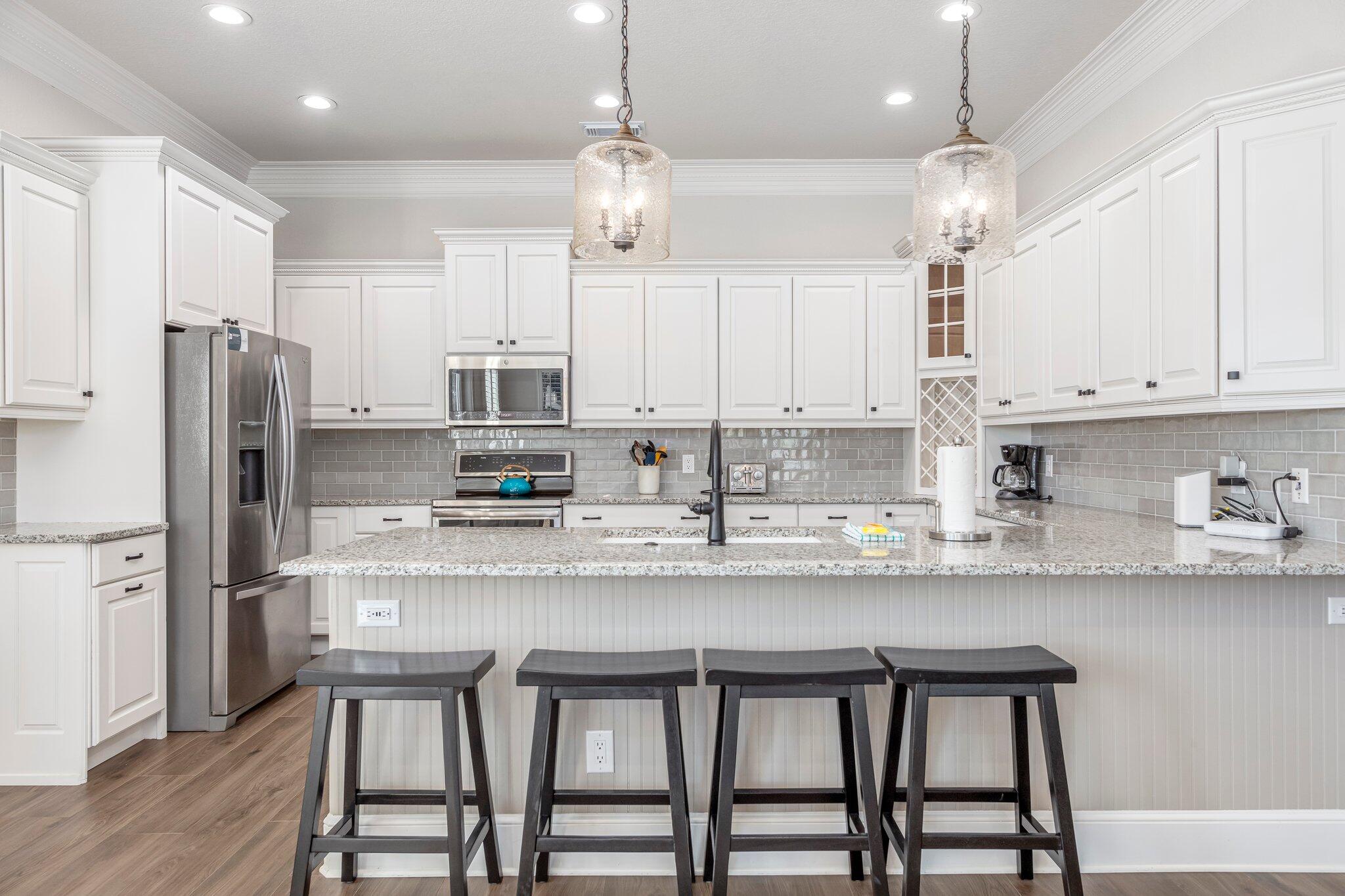 CRYSTAL SHORES - Residential