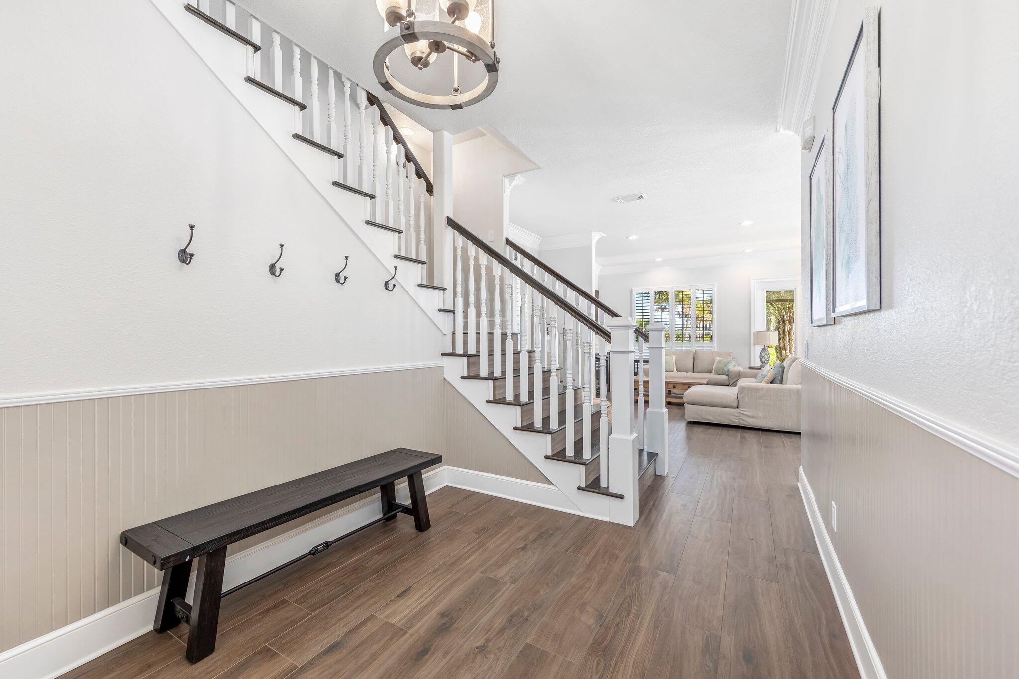 CRYSTAL SHORES - Residential