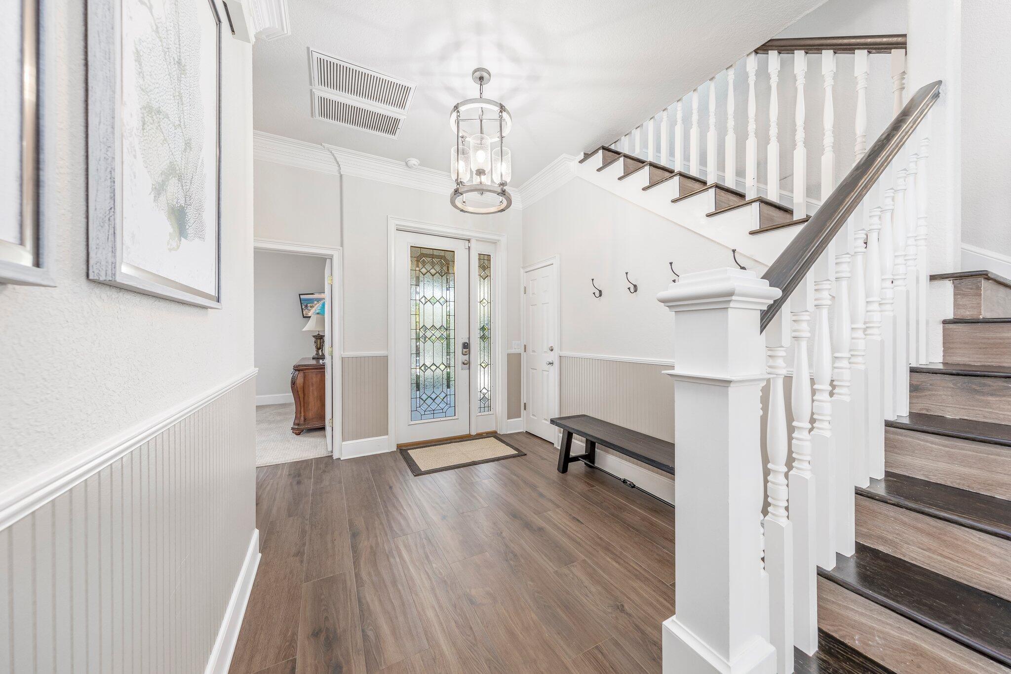 CRYSTAL SHORES - Residential