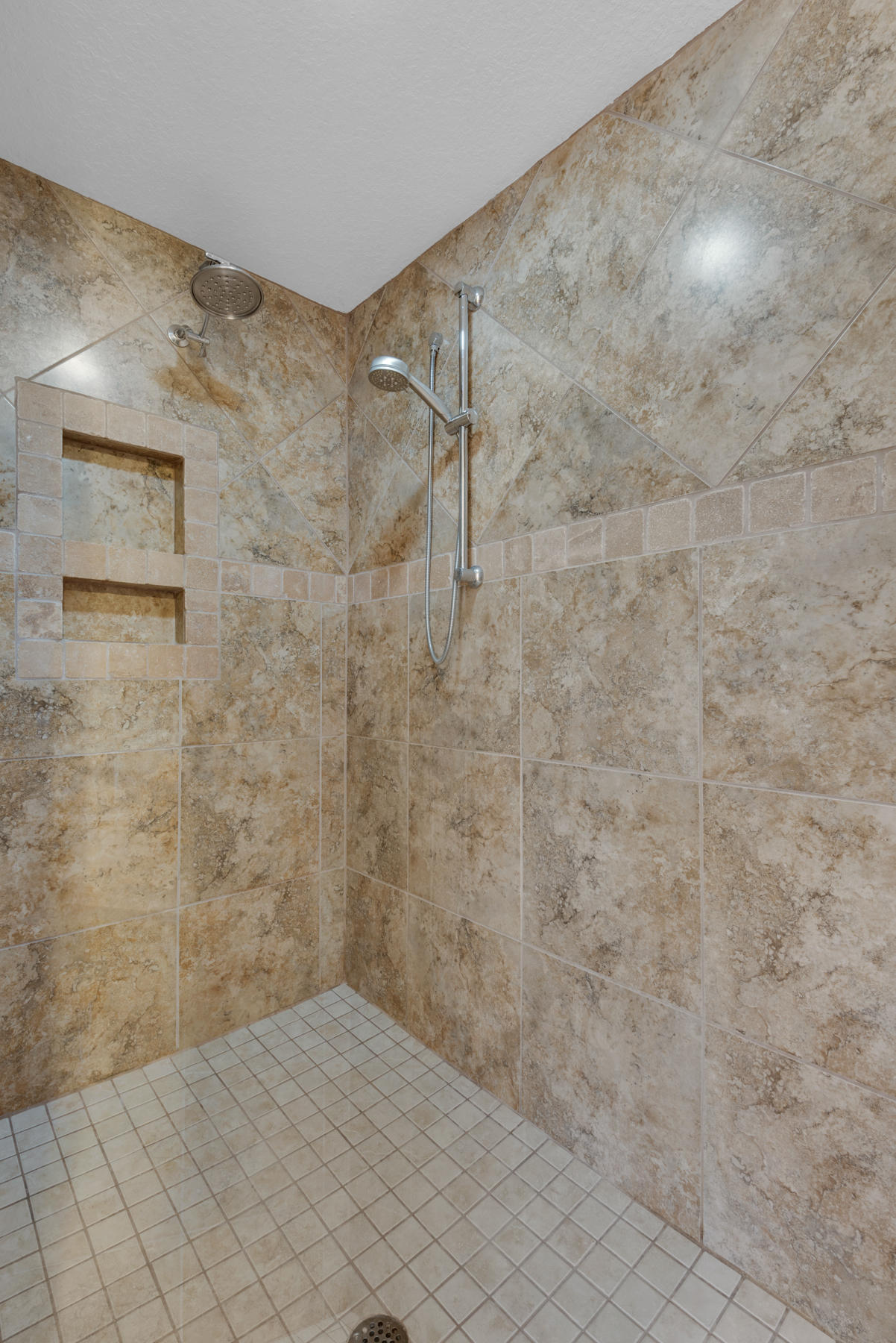 BROOKE ESTATES PH II - Residential