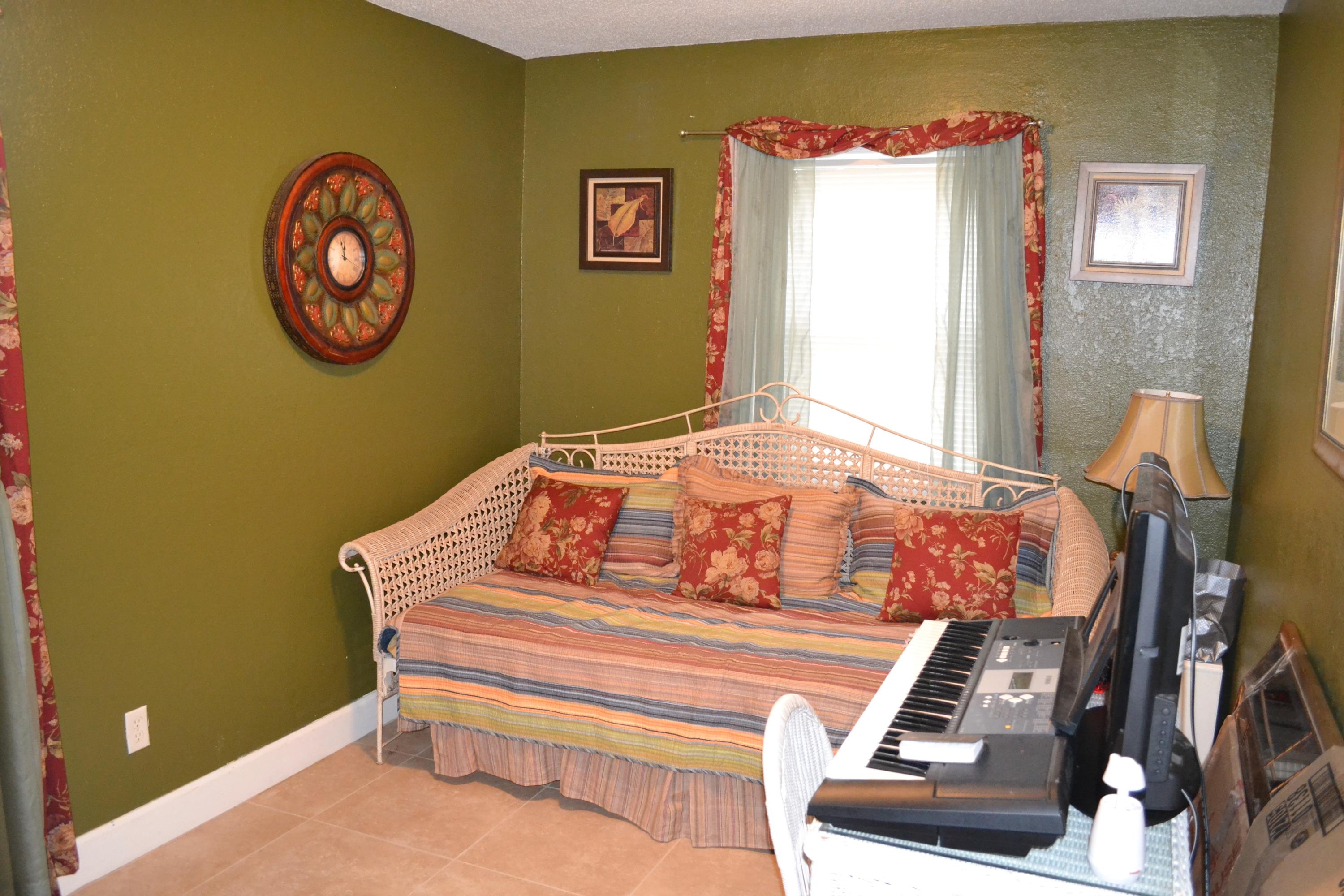 GARNIERS BEACH 2ND - Residential