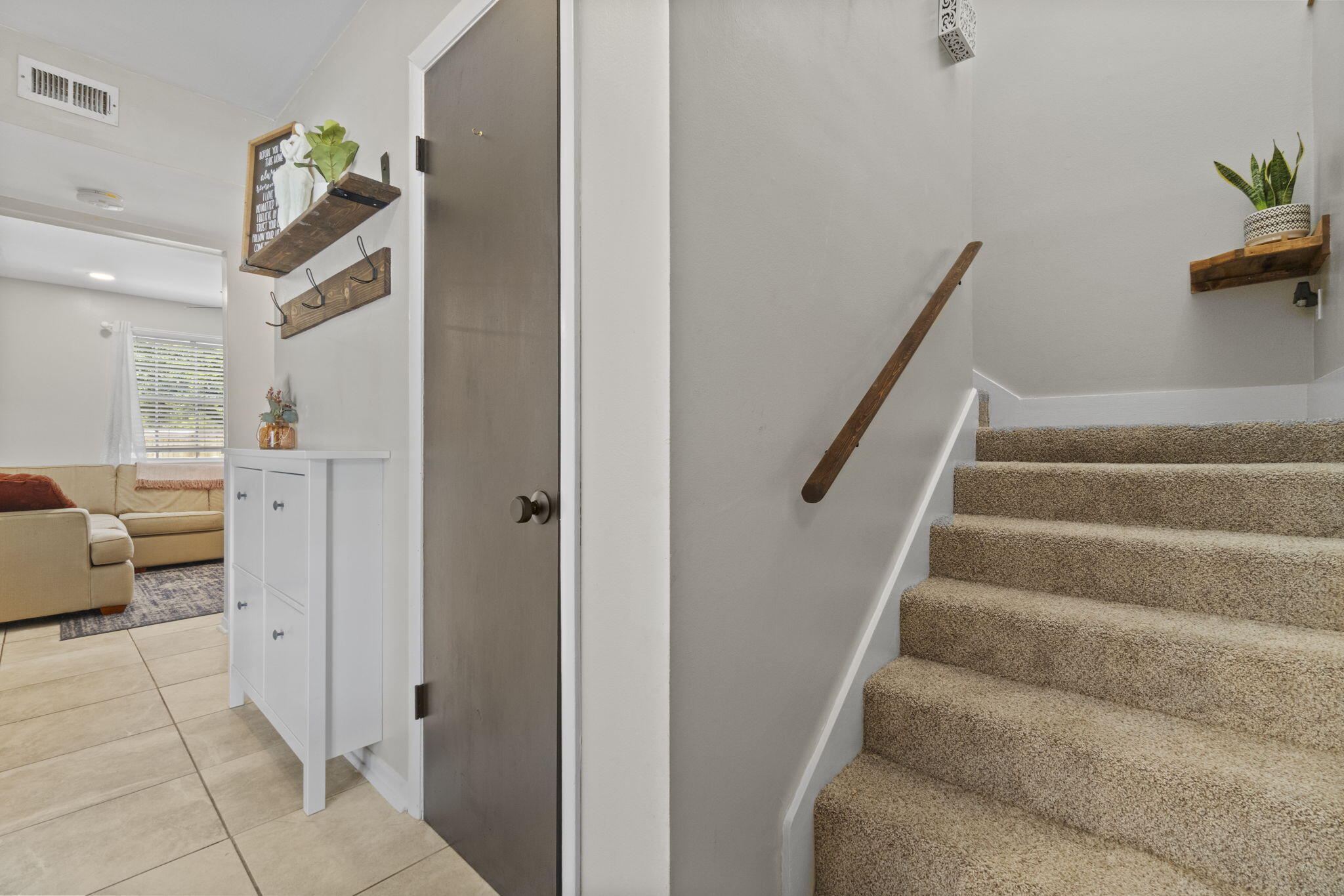 PALM ESTATES UNIT 1 - Residential