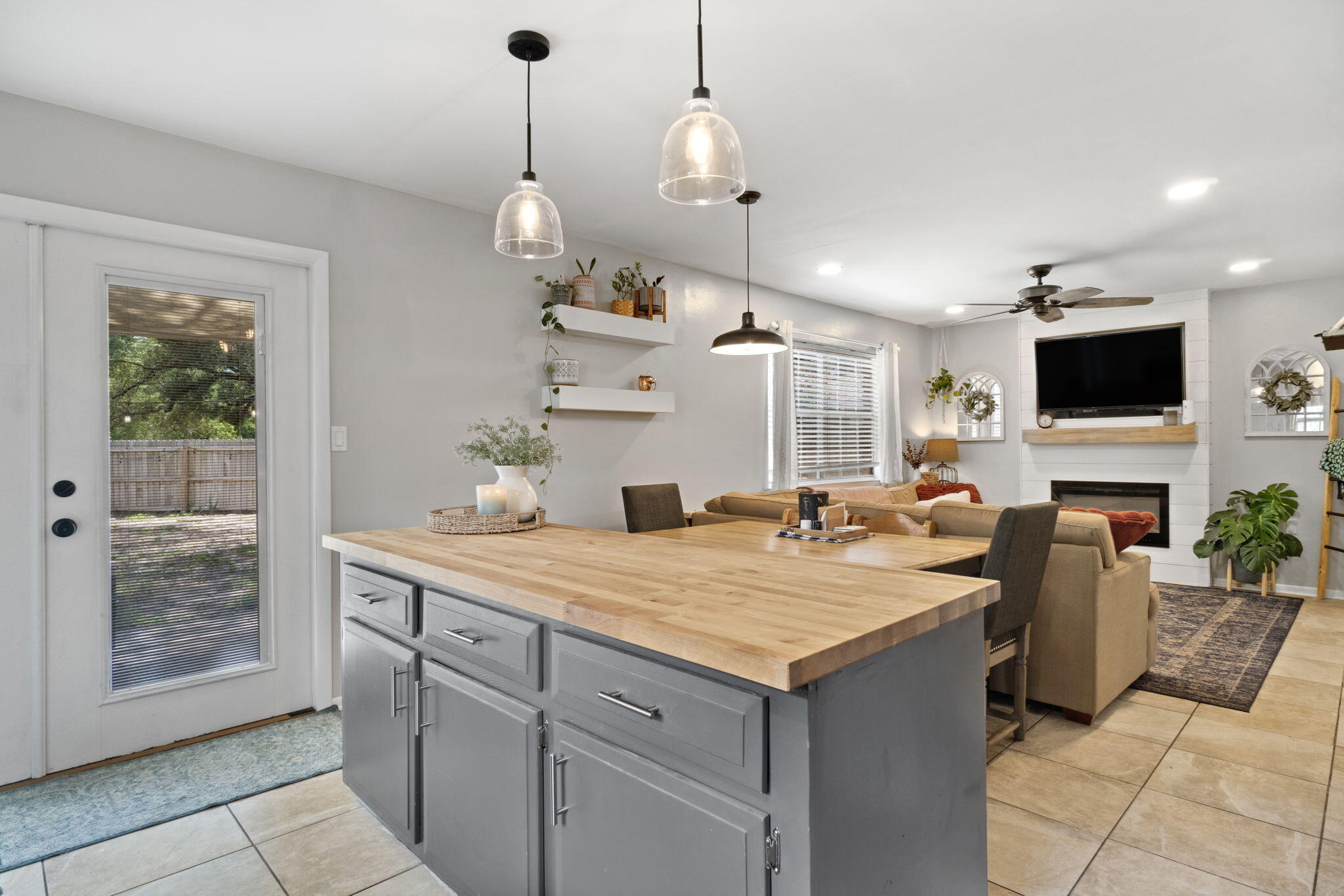 PALM ESTATES UNIT 1 - Residential