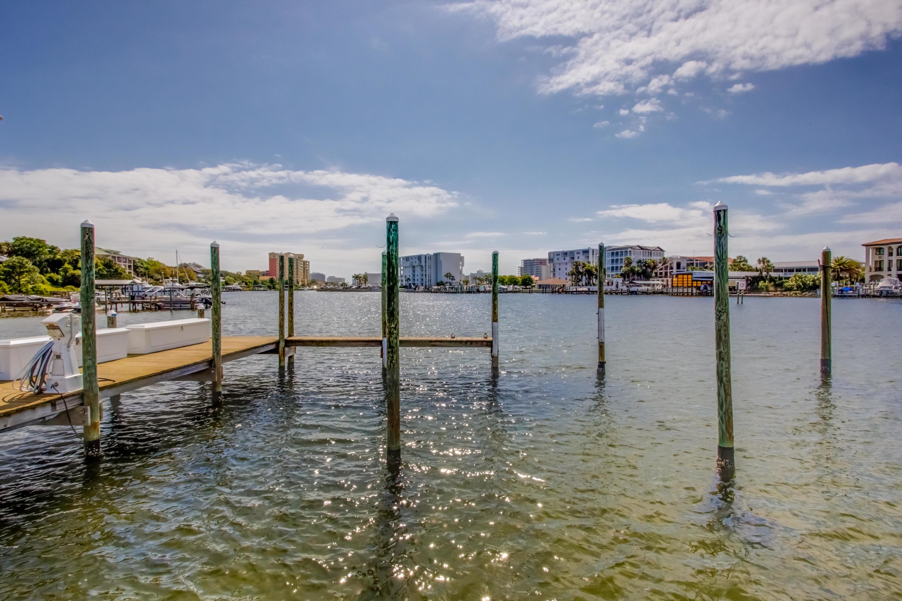 GRAND HARBOR - Residential