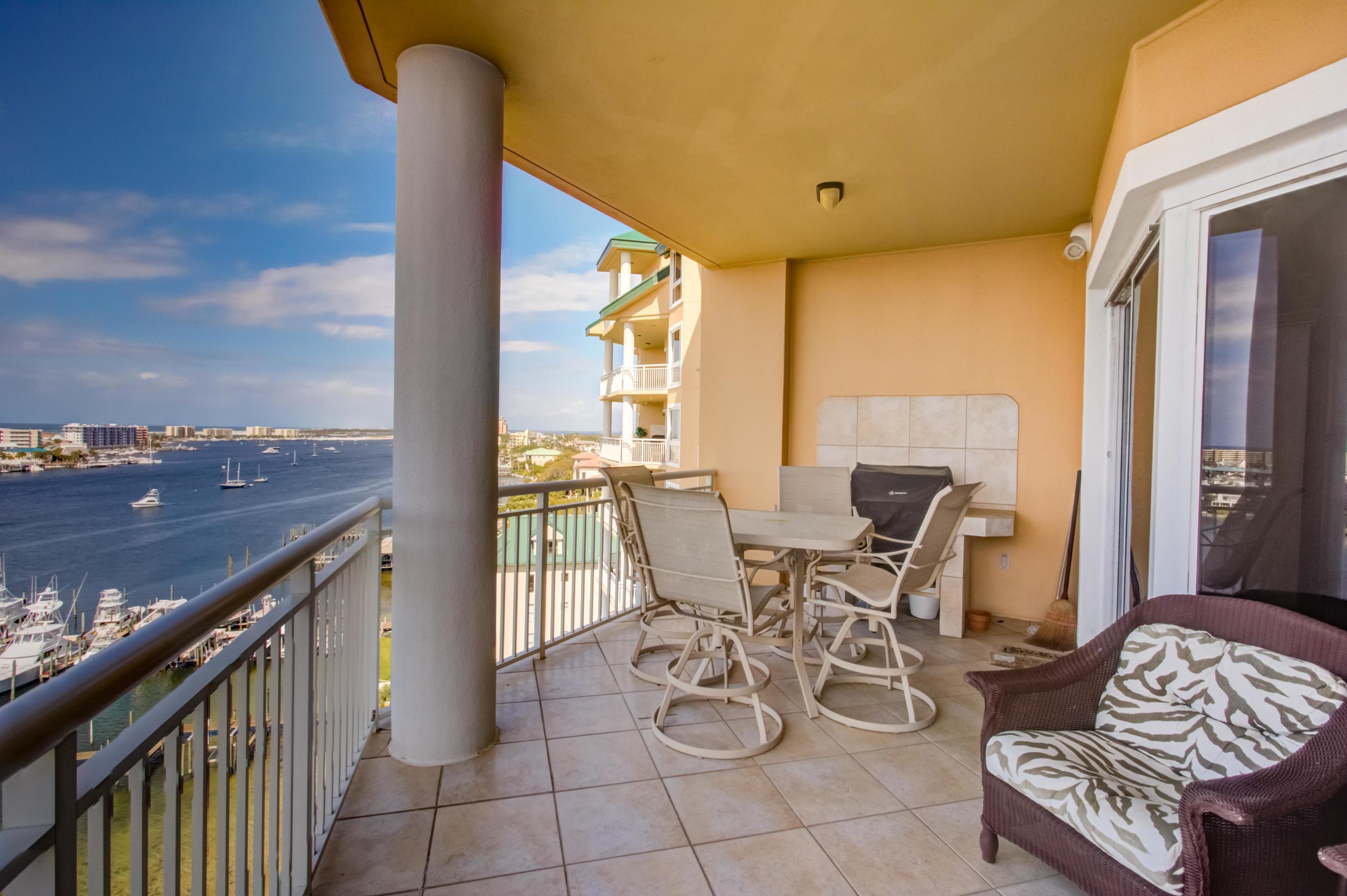 GRAND HARBOR - Residential