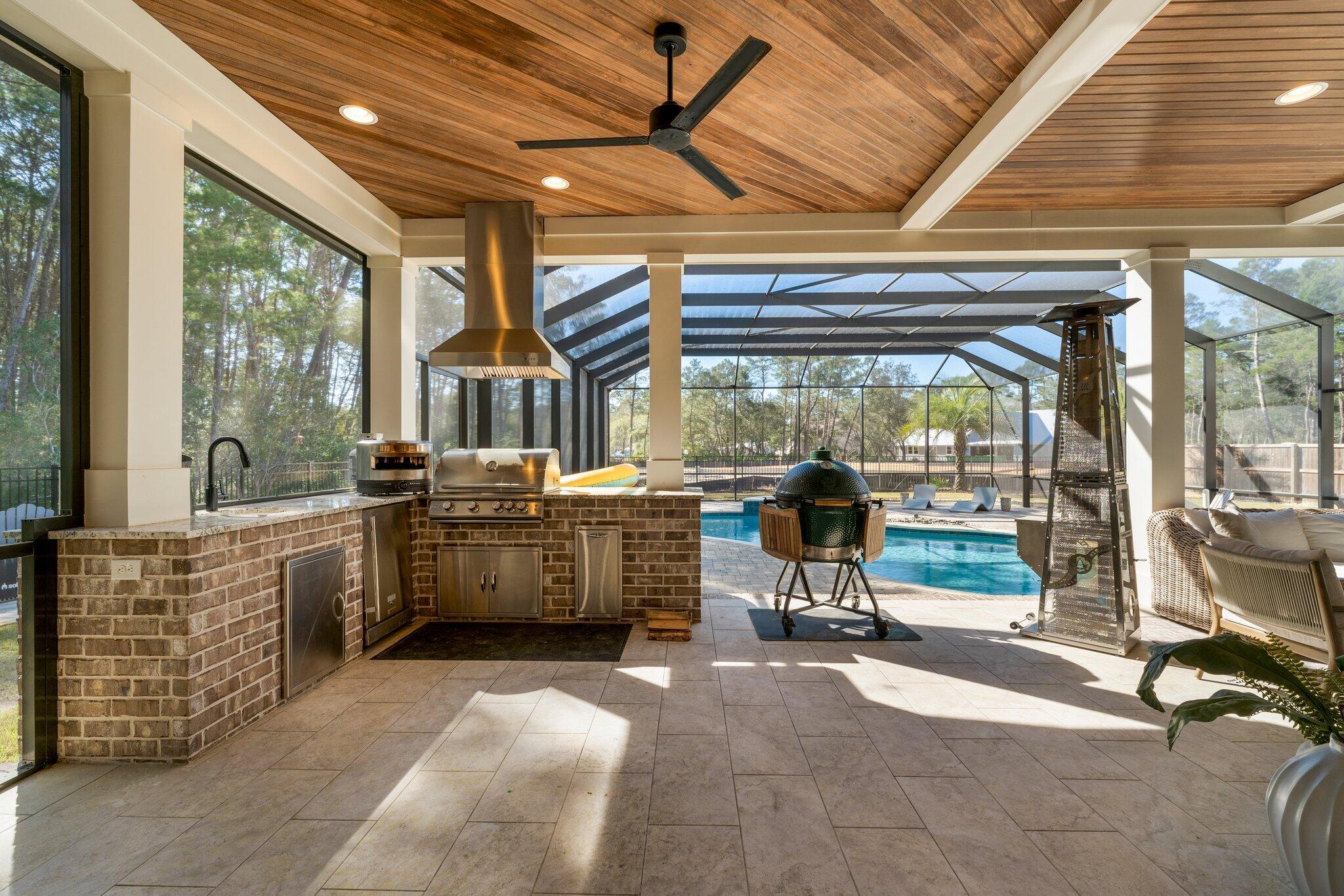 HUNTERS RUN - Residential