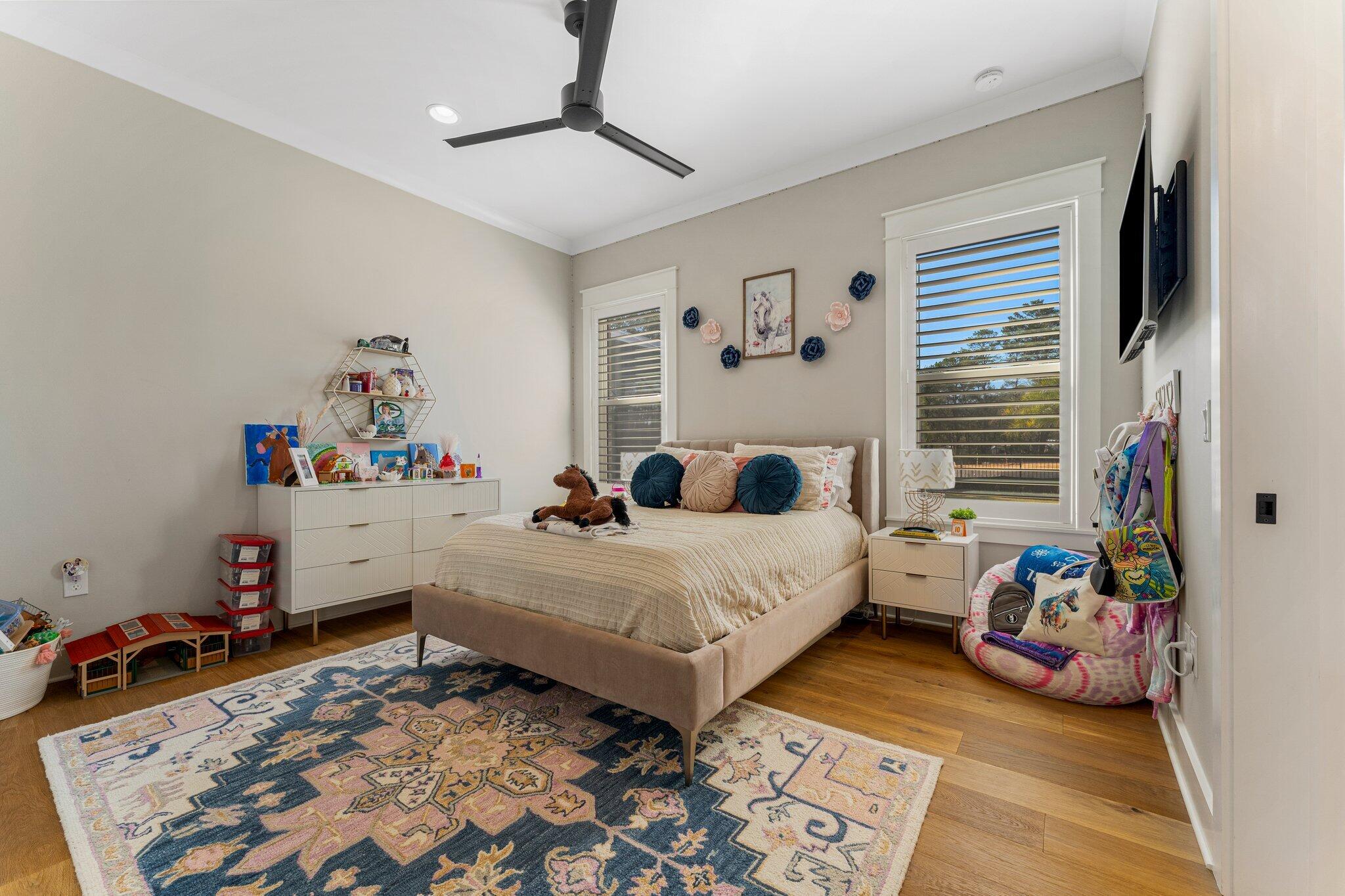 HUNTERS RUN - Residential