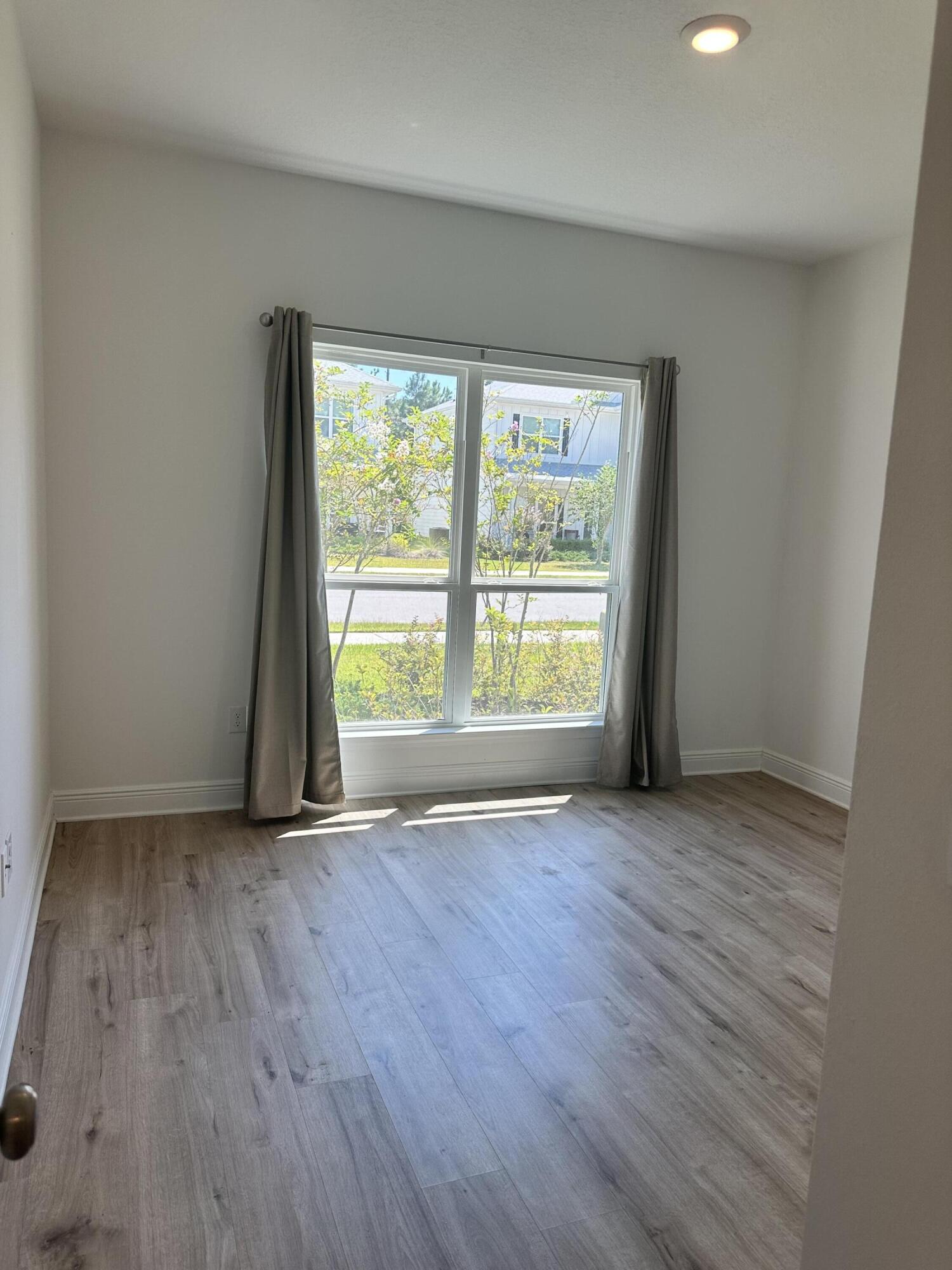 SEA DRIFT - Residential Lease
