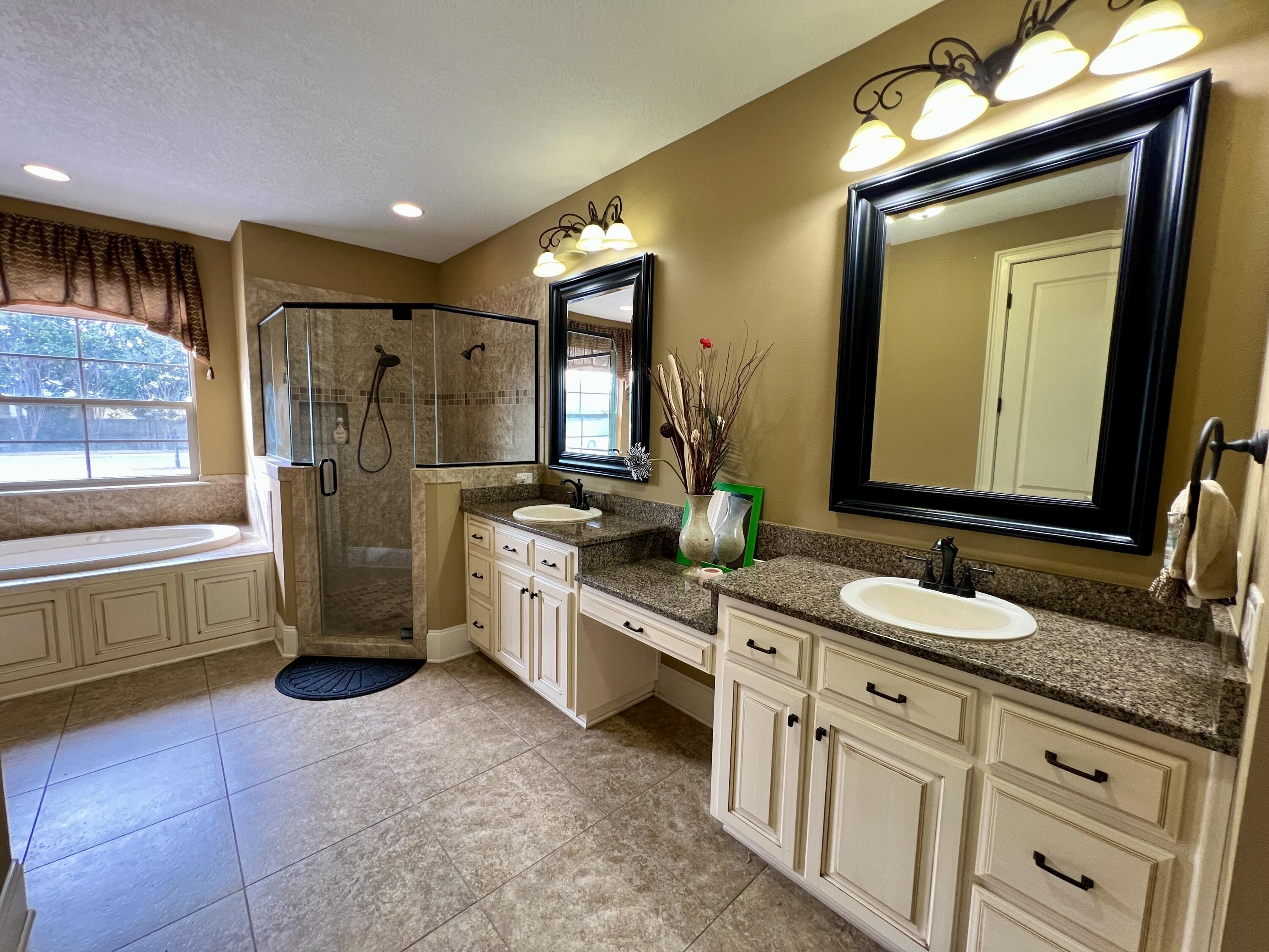 HERITAGE PARK - Residential