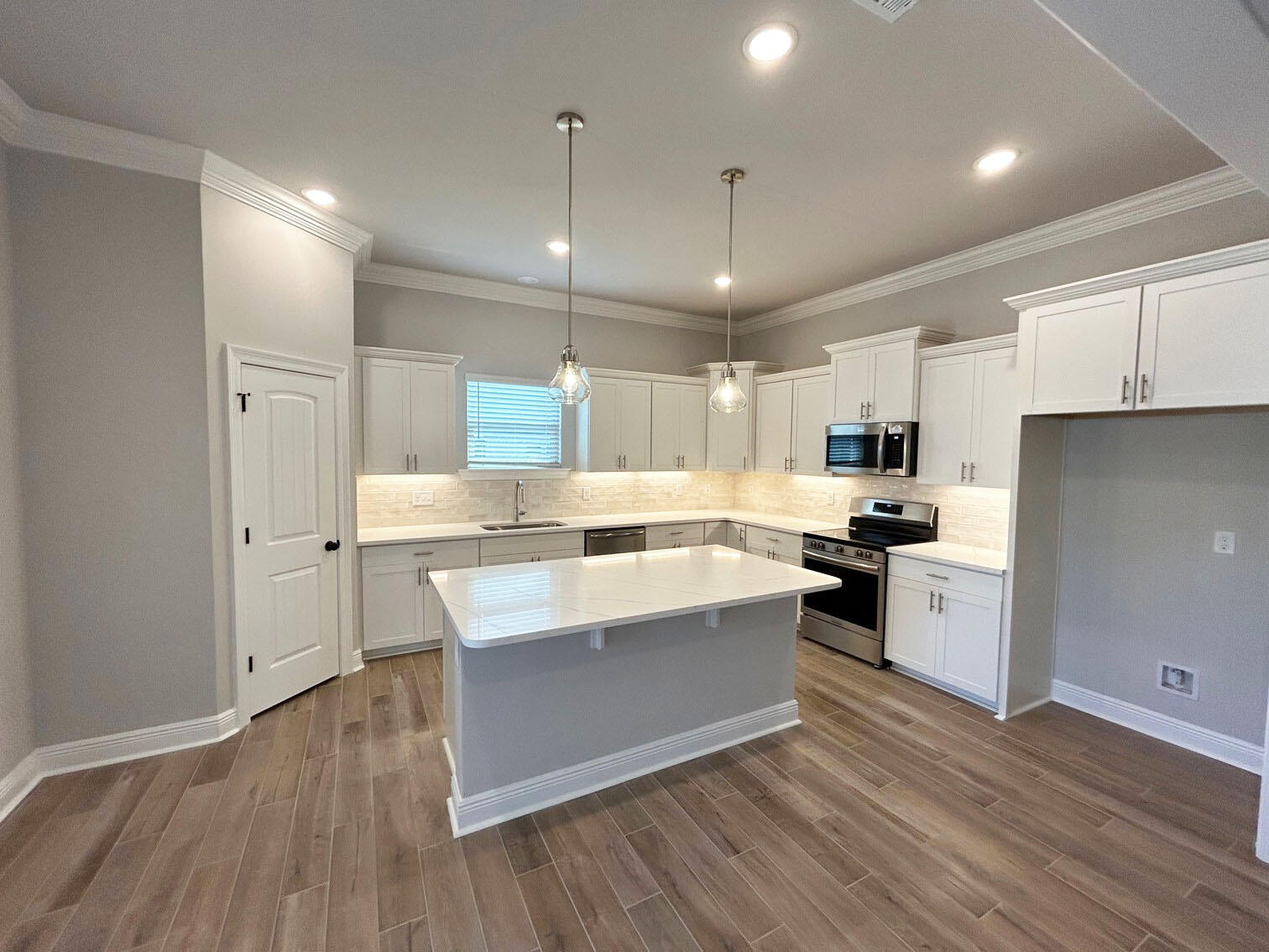 HAMMOCK BAY - STARBURST - Residential