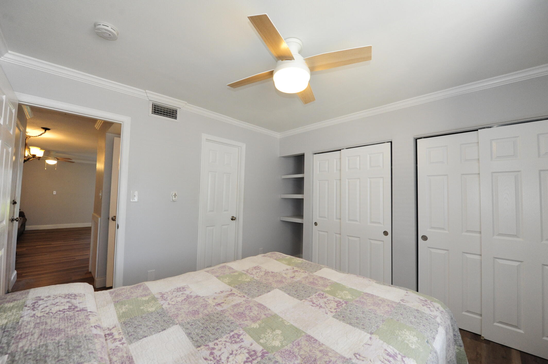 FINISTERRA CONDO - Residential