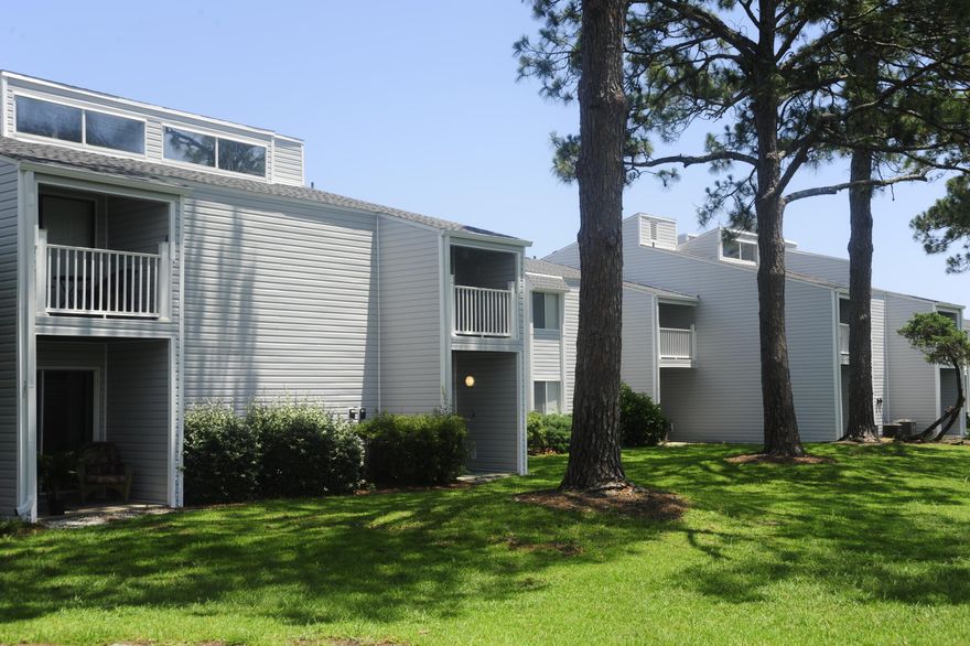 Why pay rent when you can build your own equity. Situated in a great location, minutes from Eglin AFB and Hurlburt Field. This is a gated community surrounded by the bay and Lake Clyde on 3 sides. Head to the water to enjoy the sunset, fishing, or paddle boarding. The many amenities include a pool, tennis court/pickle ball, spa and large laundry.Updated cabinets, granite, under-counter water filter, crown molding, vinyl plank flooring, are a few of the features in this unit. New hot water heater.$0 down with a VA loan, and build equity, instead of paying for someone else's investment, for about the same monthly amount as rent.