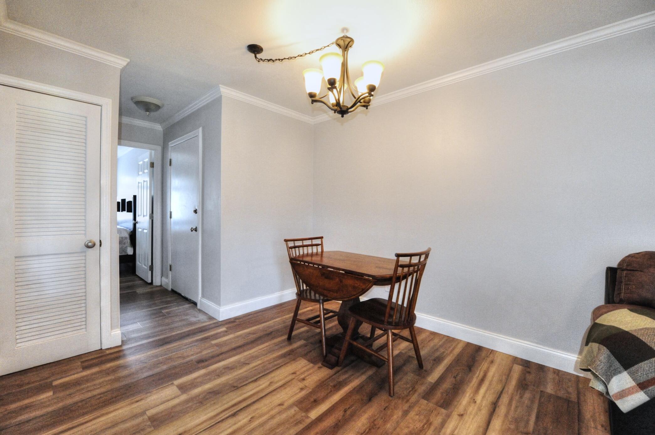 FINISTERRA CONDO - Residential