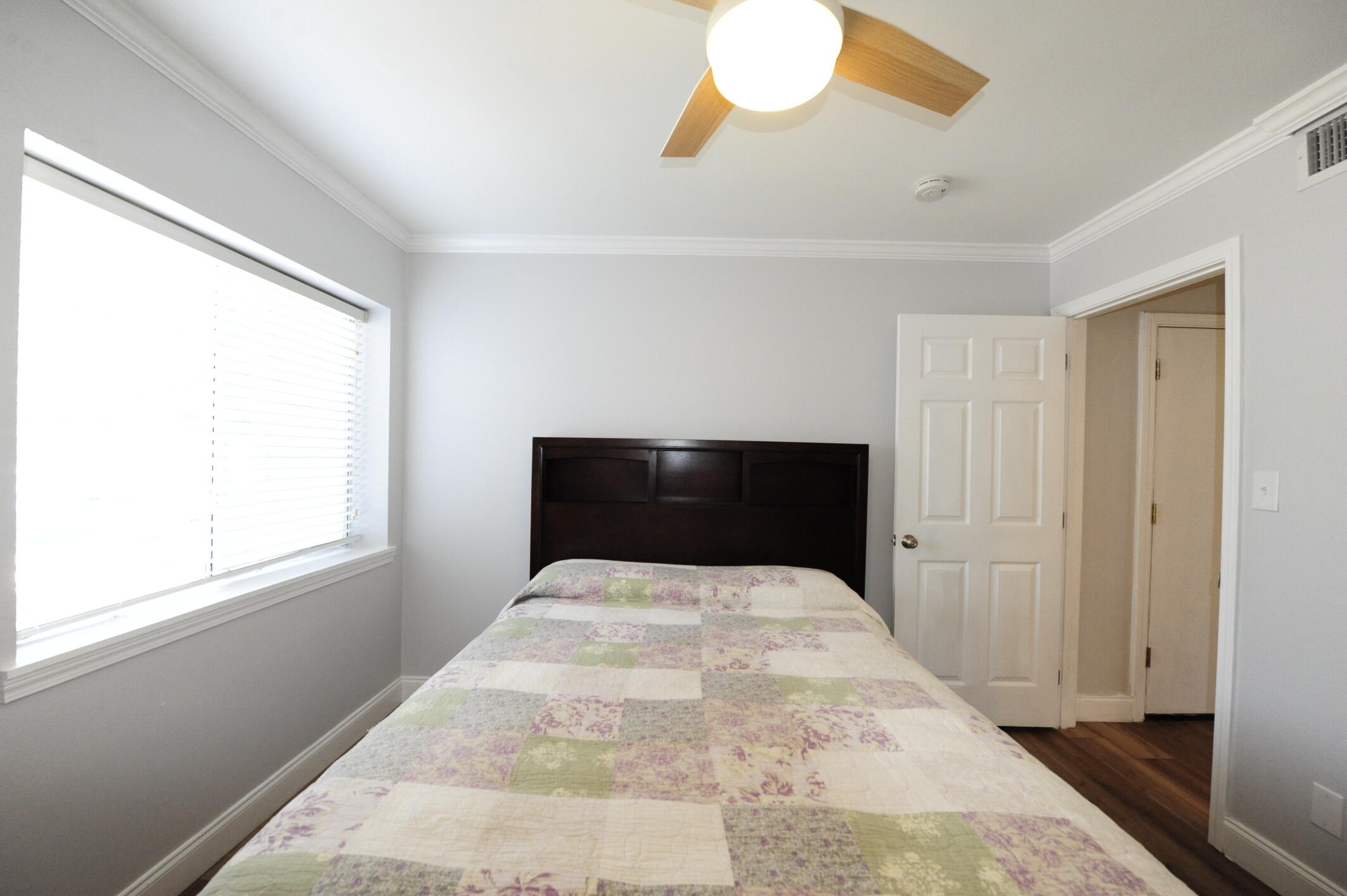 FINISTERRA CONDO - Residential