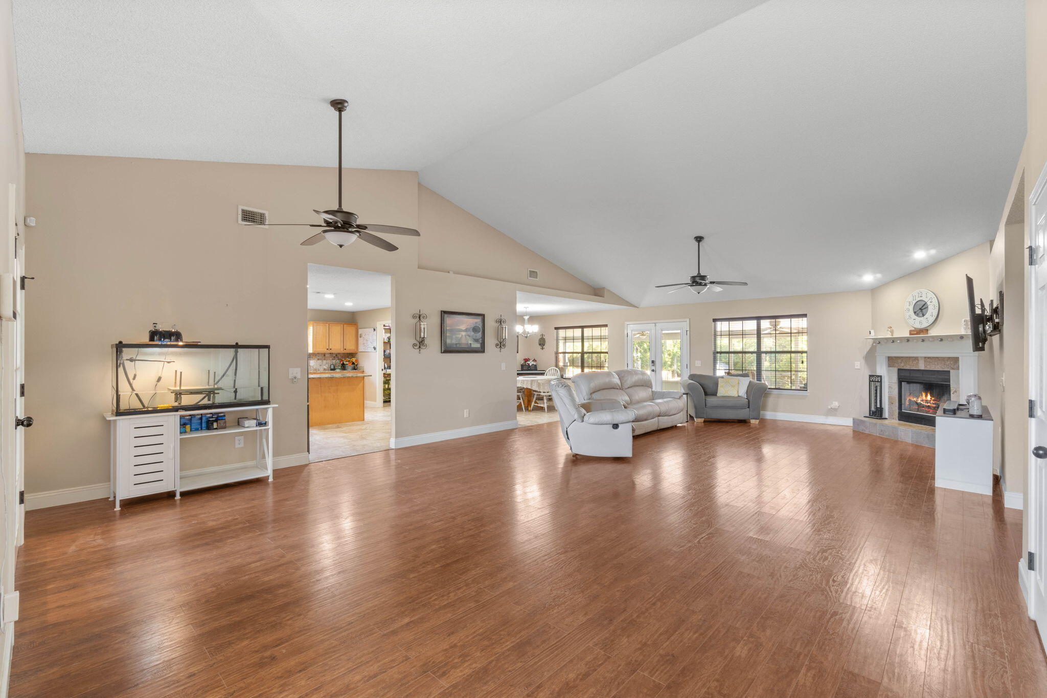 HOLLEY BY THE SEA - Residential
